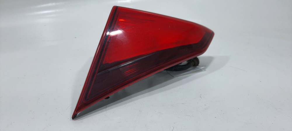 Lanterna Tampa Traseira Direita Nissan Kicks 2019 N402722466 Direito/passageiro Vermelho 3