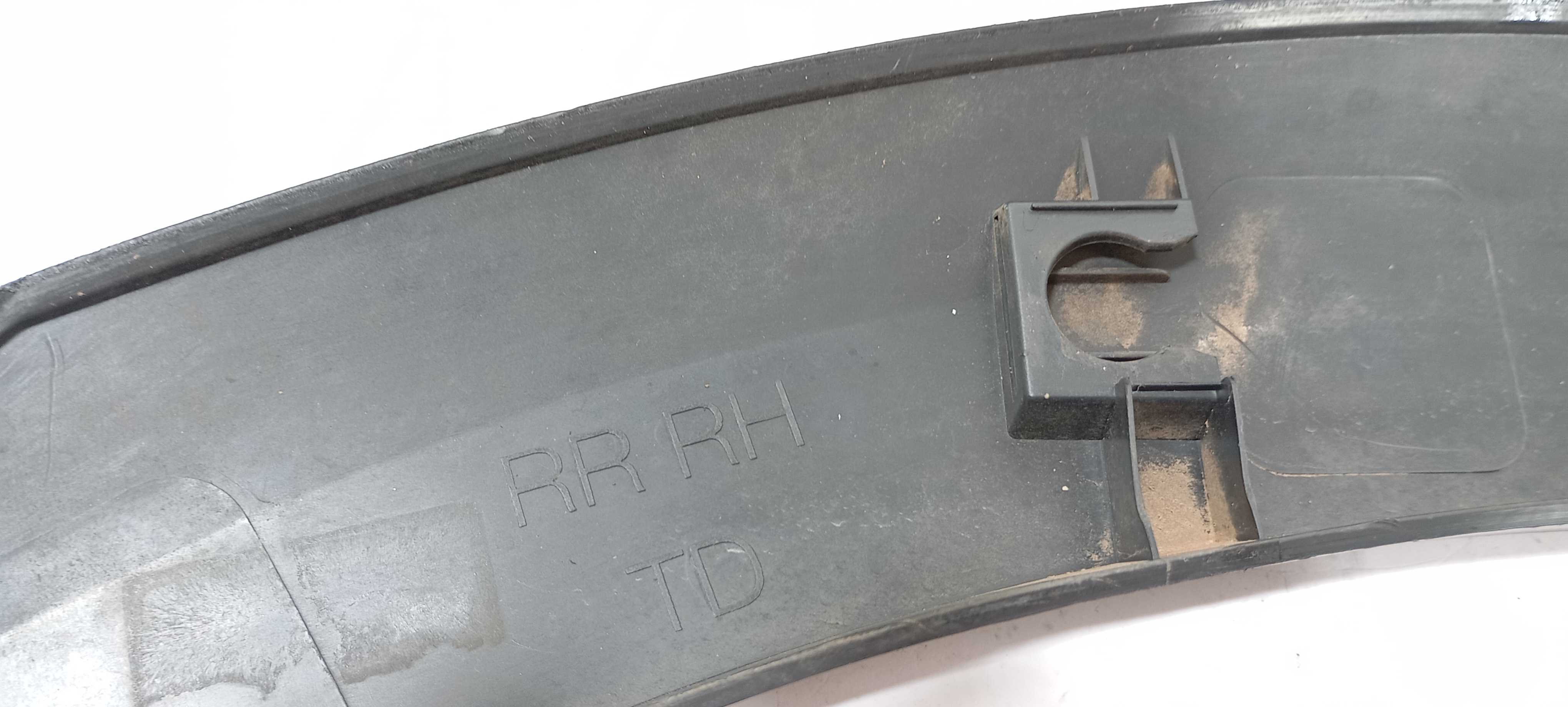 Aplique Vão Roda Tras. D. Gm Onix Active 1.4 2018 52094053 9