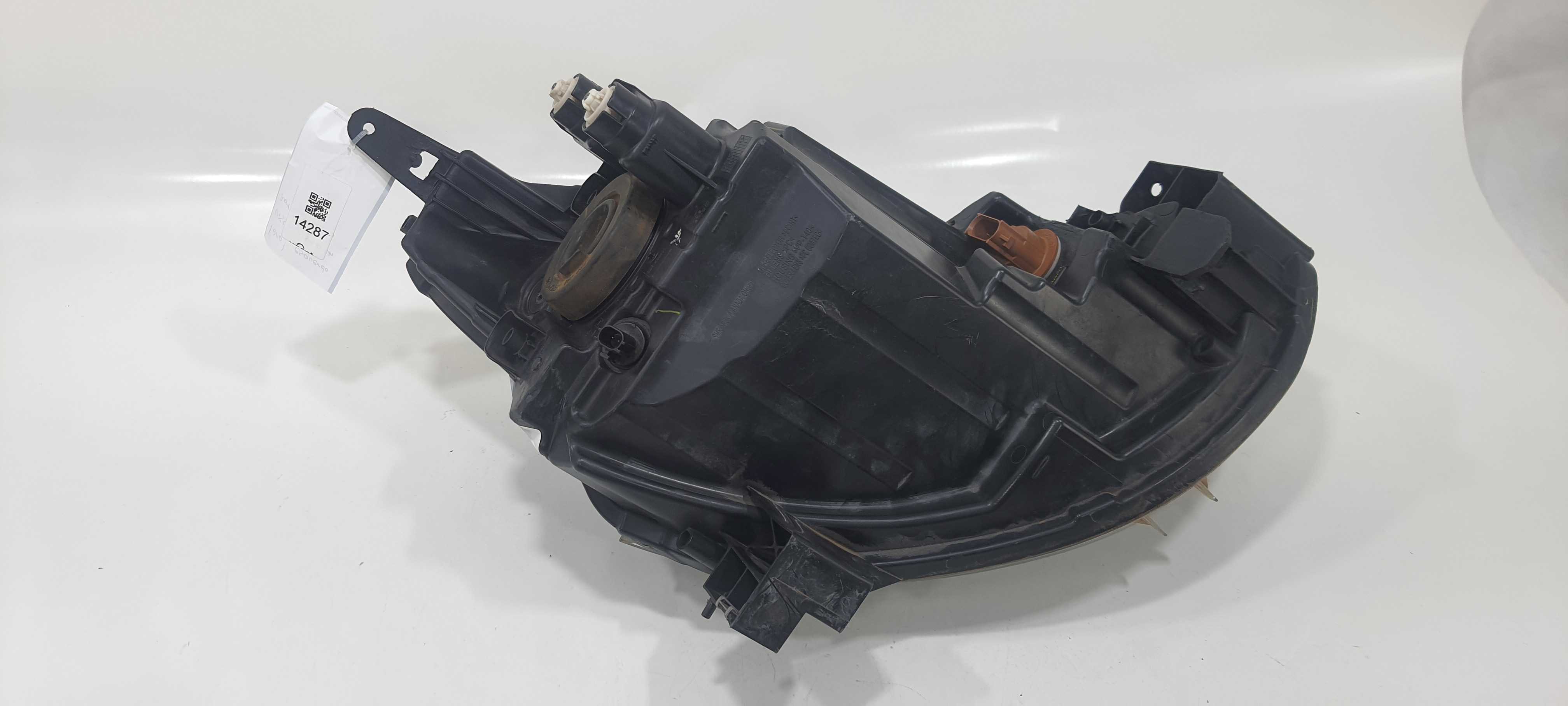 Farol Esquerdo Recuperado Nissan March 2015/20 22540401 2