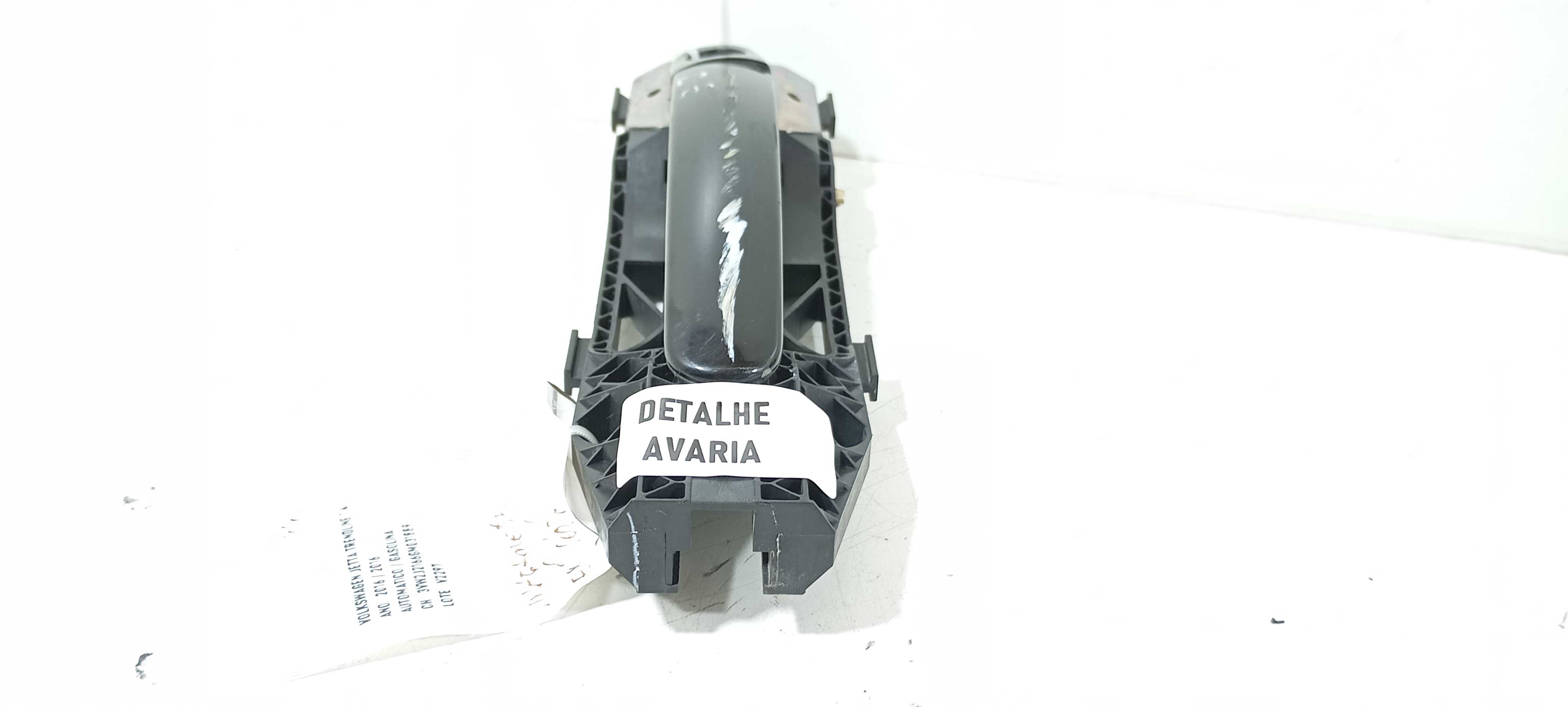 Maçaneta Exter. Diant. E. Vw Jetta 1.4 16 V2297 C/ Detalhe  Preto Dianteira