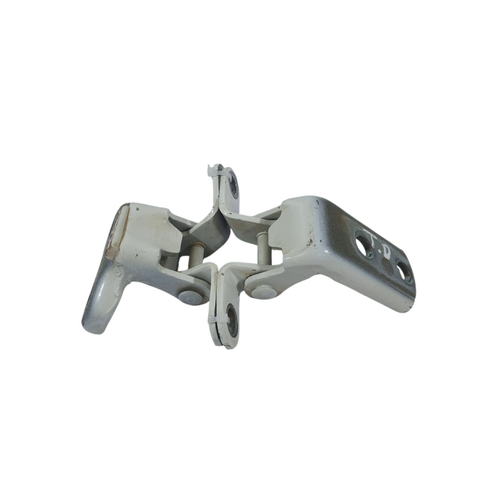 Dobradiça Porta Traseira Direita Etios 2014 68770-0d050 1