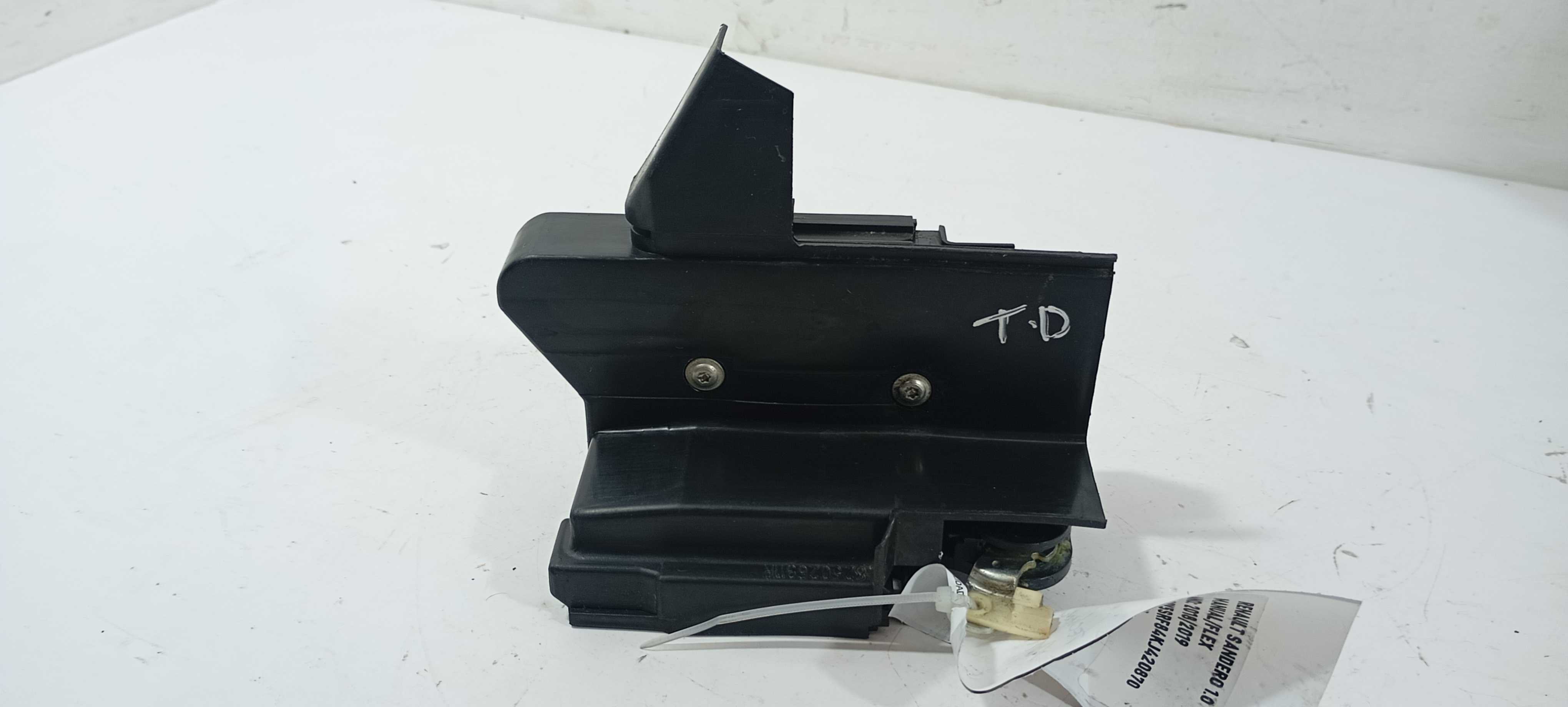 Fechadura Traseira Direita Renault Sandero 2019 825026911r 2