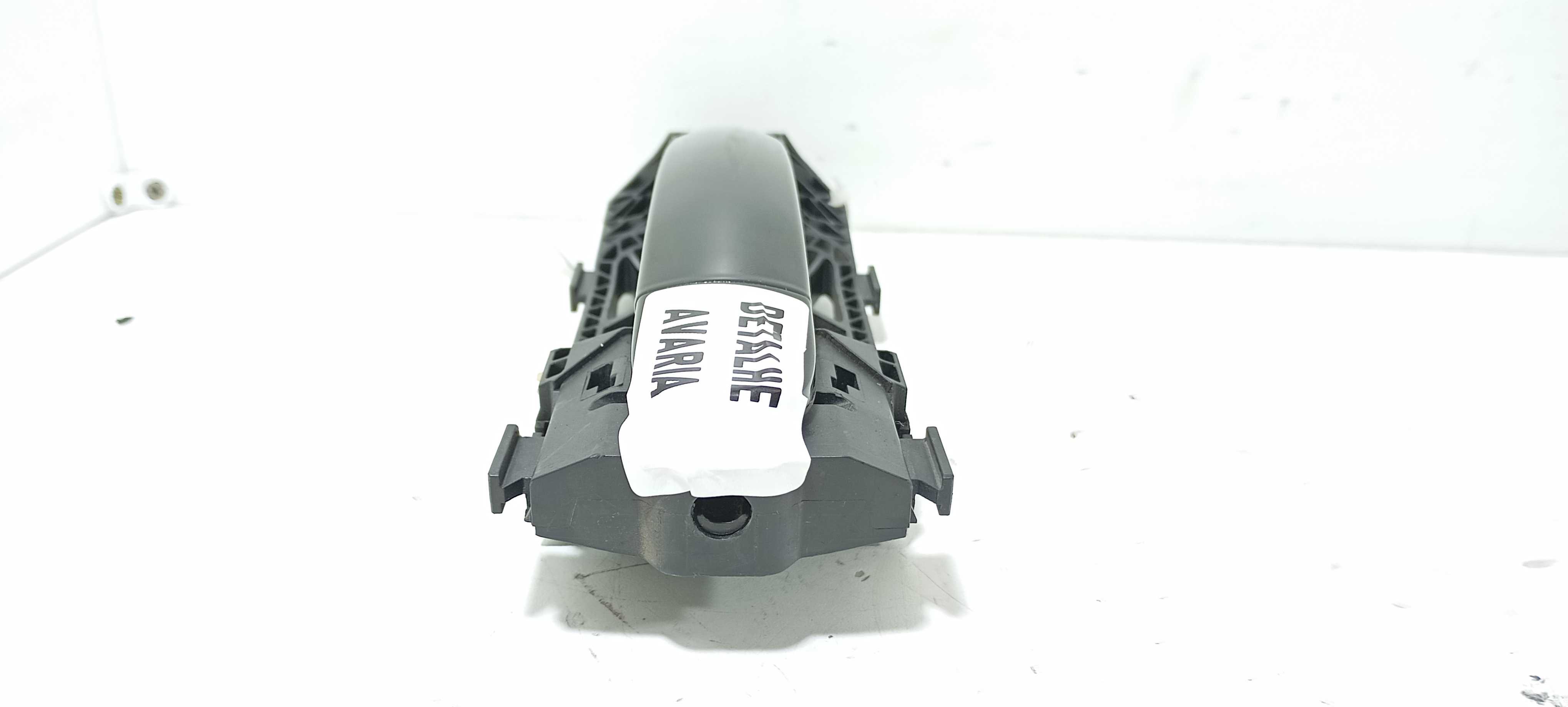 Maçaneta Exter. Tras. D. Vw Jetta 1.4 2016 V2297 C/ Detalhe Preto Traseira 3