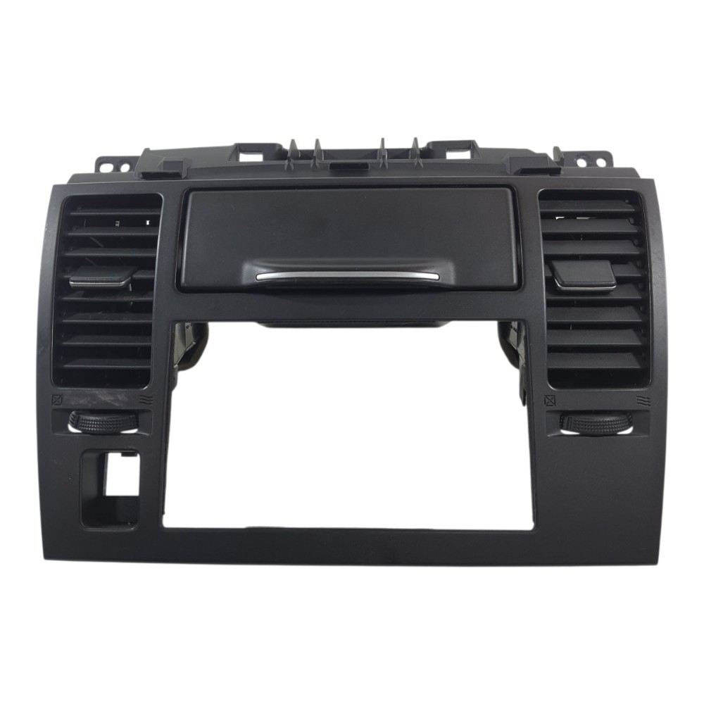 Difusor esquerdo direito Nissan Tiida Sedan 2012 68260el00a