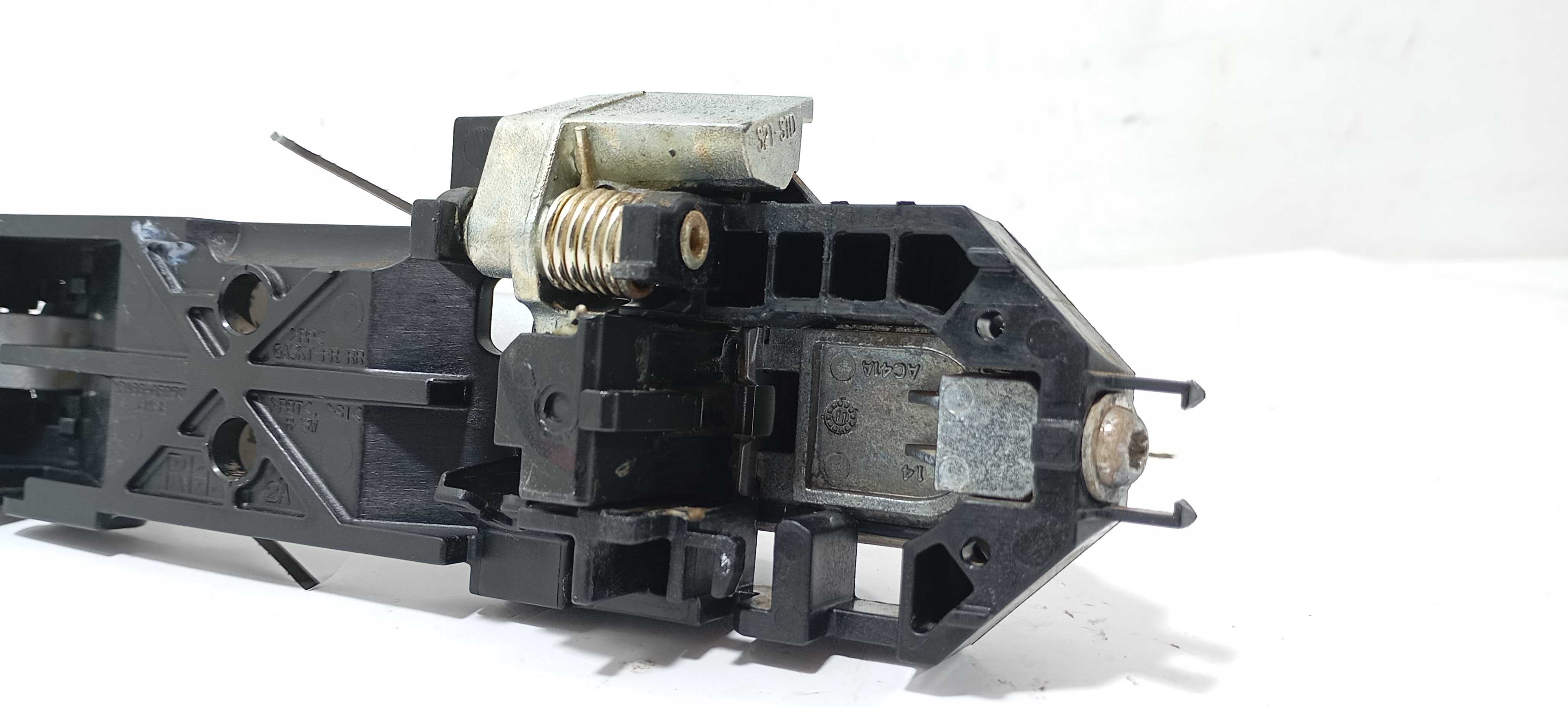 Maçaneta Externa Diant. D. Nissan Tiida Sedan 1.8 12 V2305 Cinza Perolado Dianteira 10