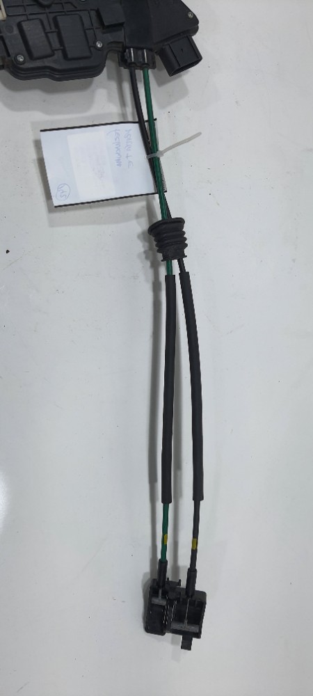 Fechadura Traseira Direita Kia Sorento 2.4 2012 814202p000 1