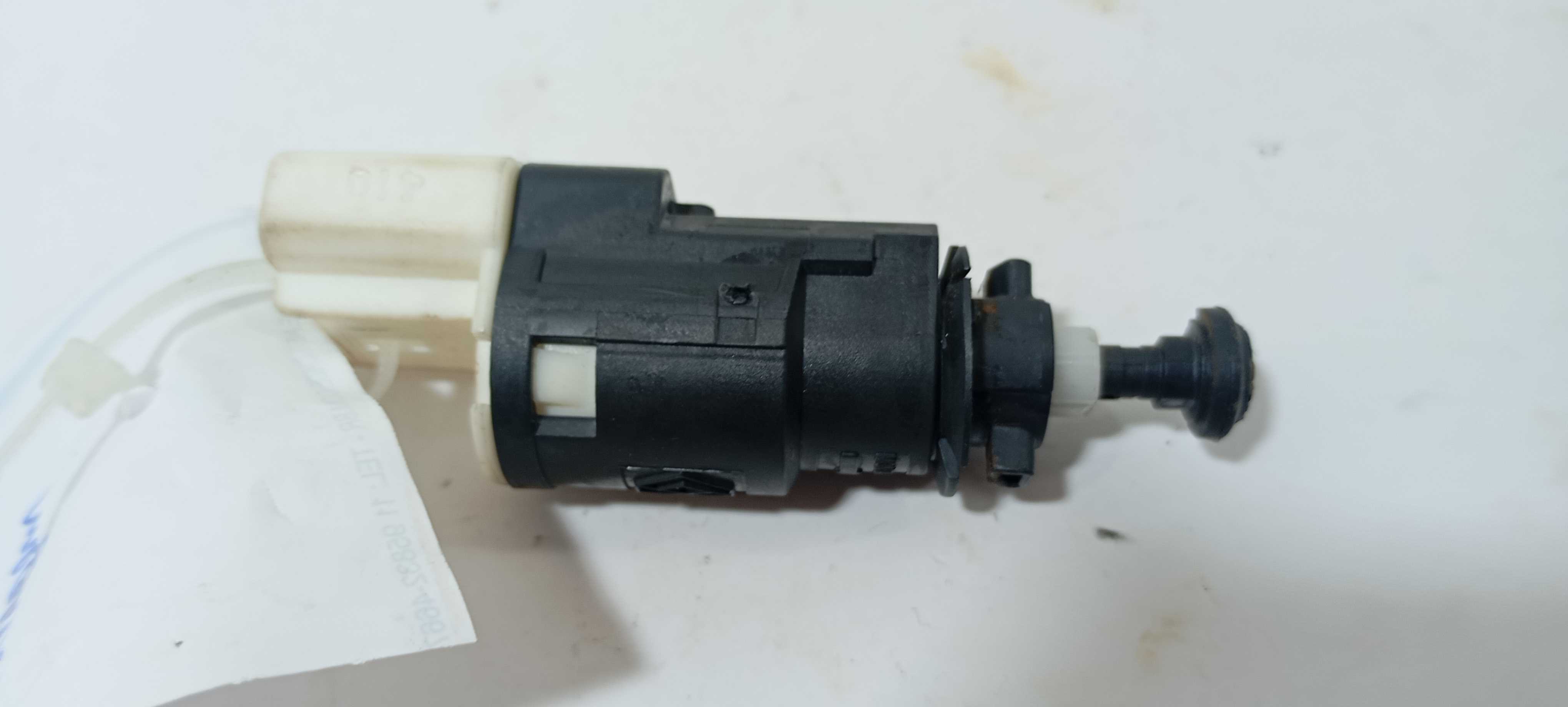 Interruptor Embreagem Renault Kwid 2021 8200276361 1