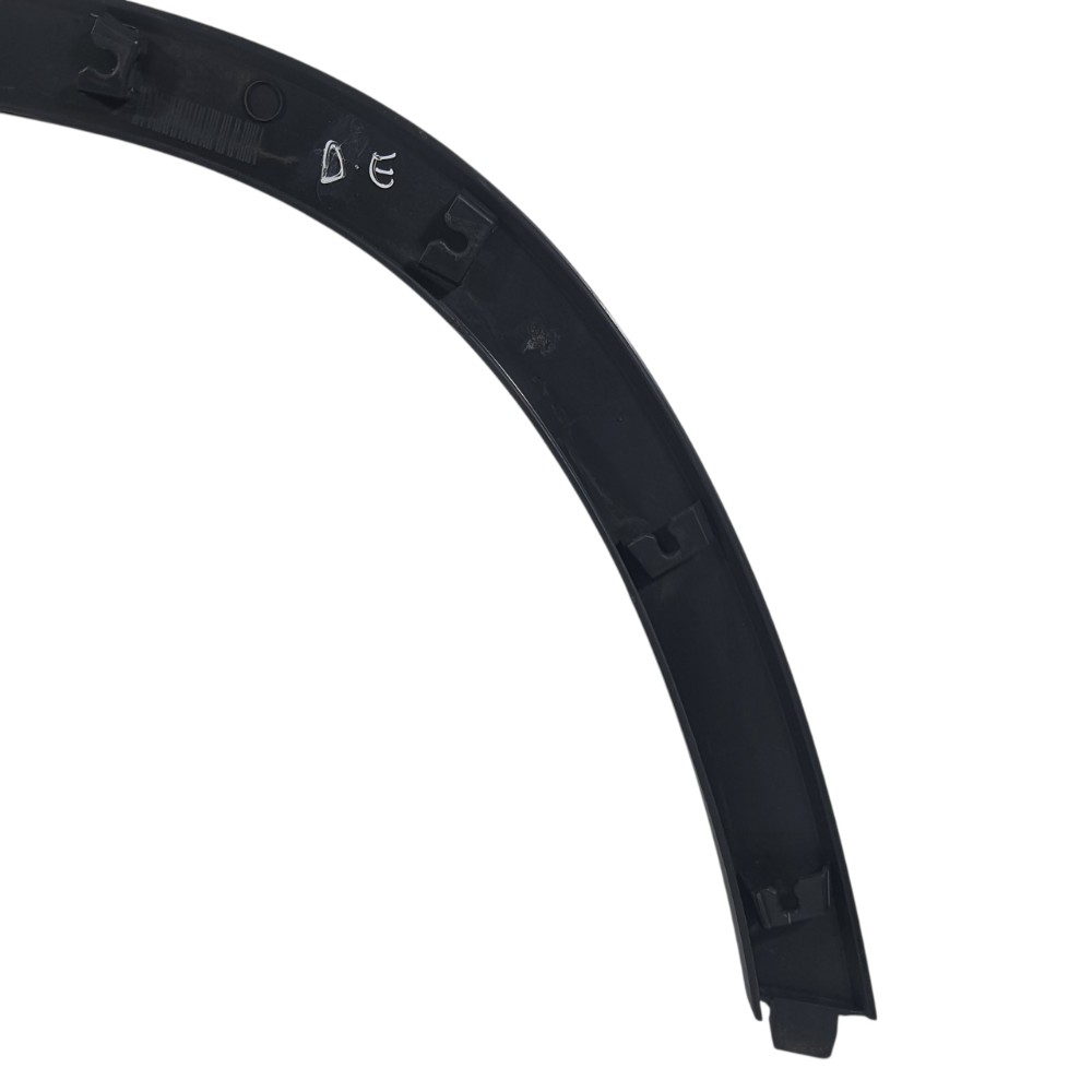 Moldura Paralama Dianteiro Esquerdo Gm Tracker 2018 42490924 Preto 3