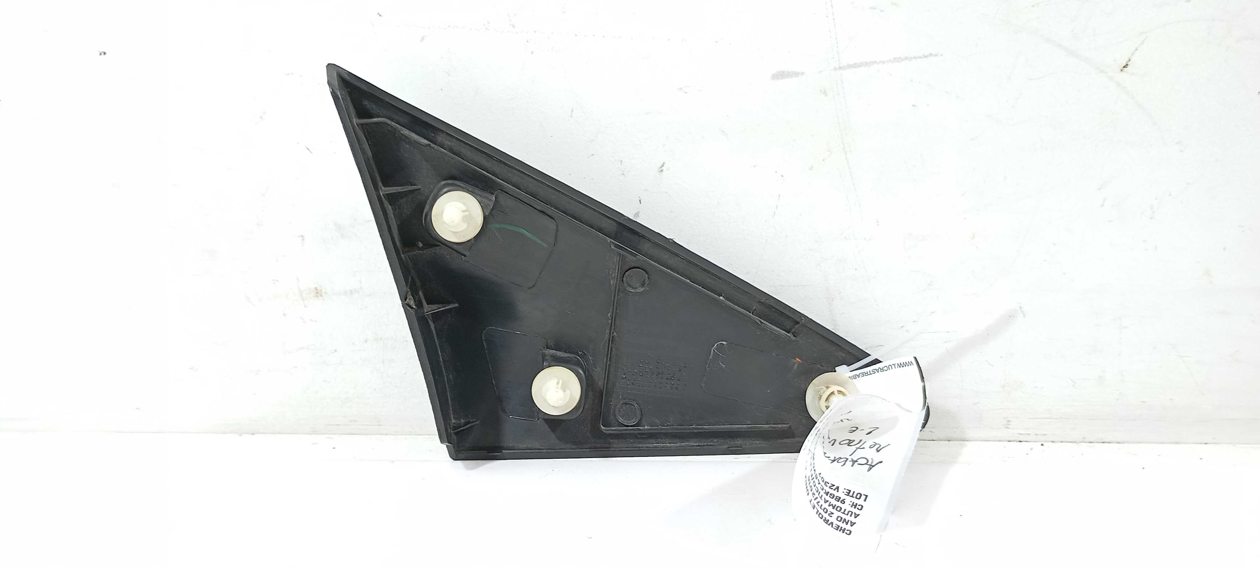 Acabamento Retrovisor E. Gm Onix Active 1.4 2018 94760025 1