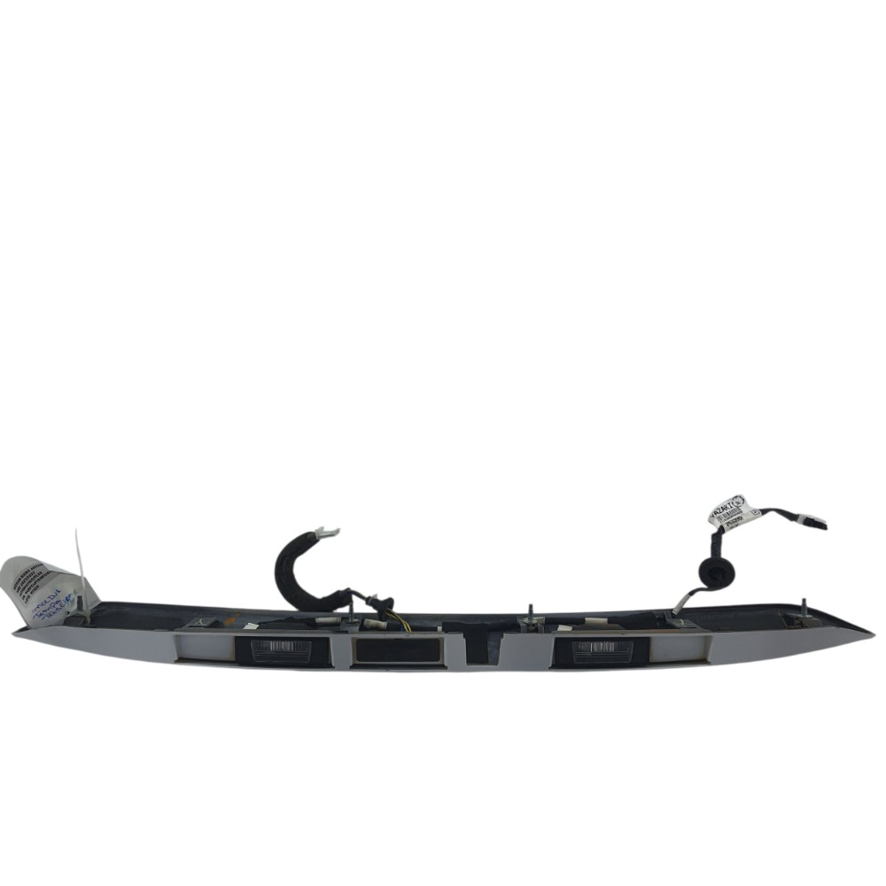 Moldura Tampa Traseira Nissan Kicks 2022 90810-5rb Branco Diamond 6