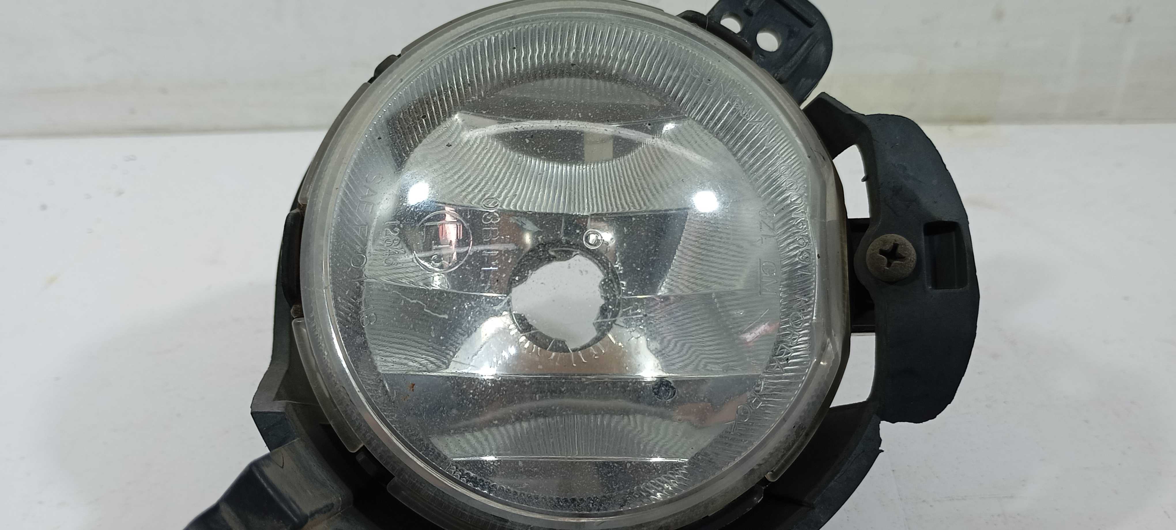 Farol Milha Direito Gm Tracker 1.4 2014 E1312846 Branca 4