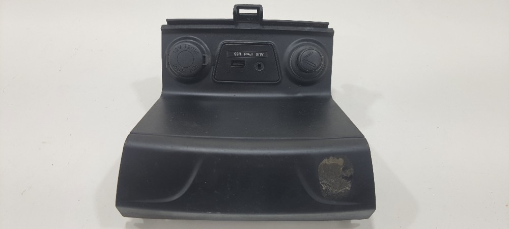 Acabamento Console Usb Hyundai Ix35 2.0 Ano 2012 846212s200 Preto 4