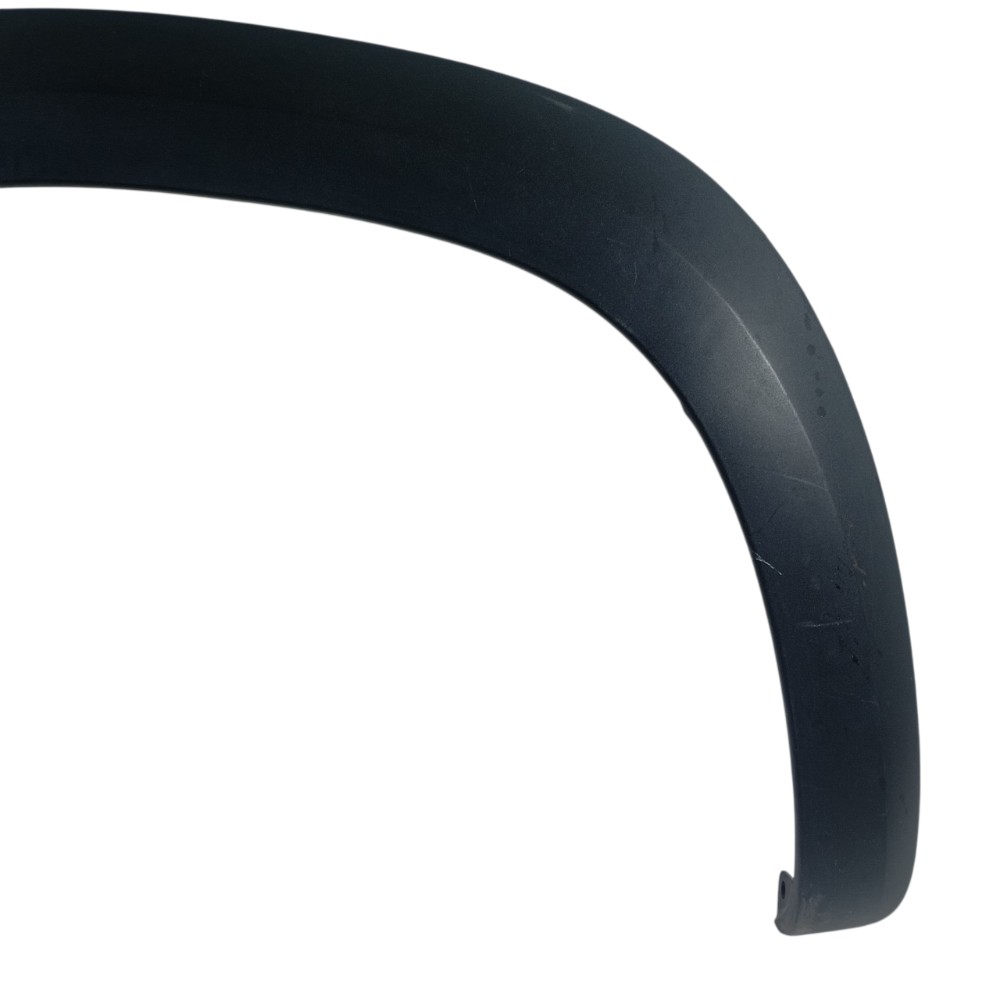 Moldura paralama dianteiro Direito Kwid 2023 638120100R 2