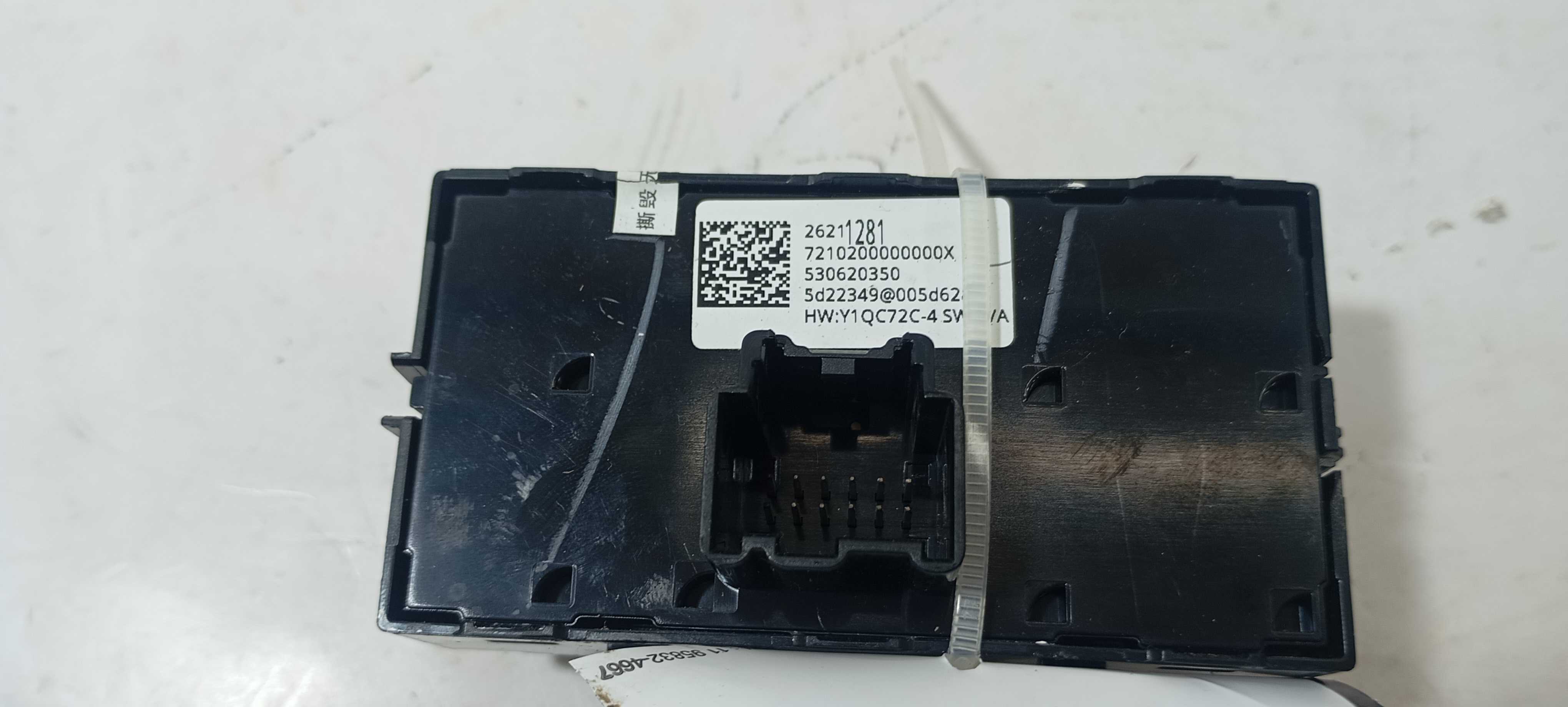 Botão Vidro Dianteiro Esquerdo Gm Tracker Lt 2024 26211281 5