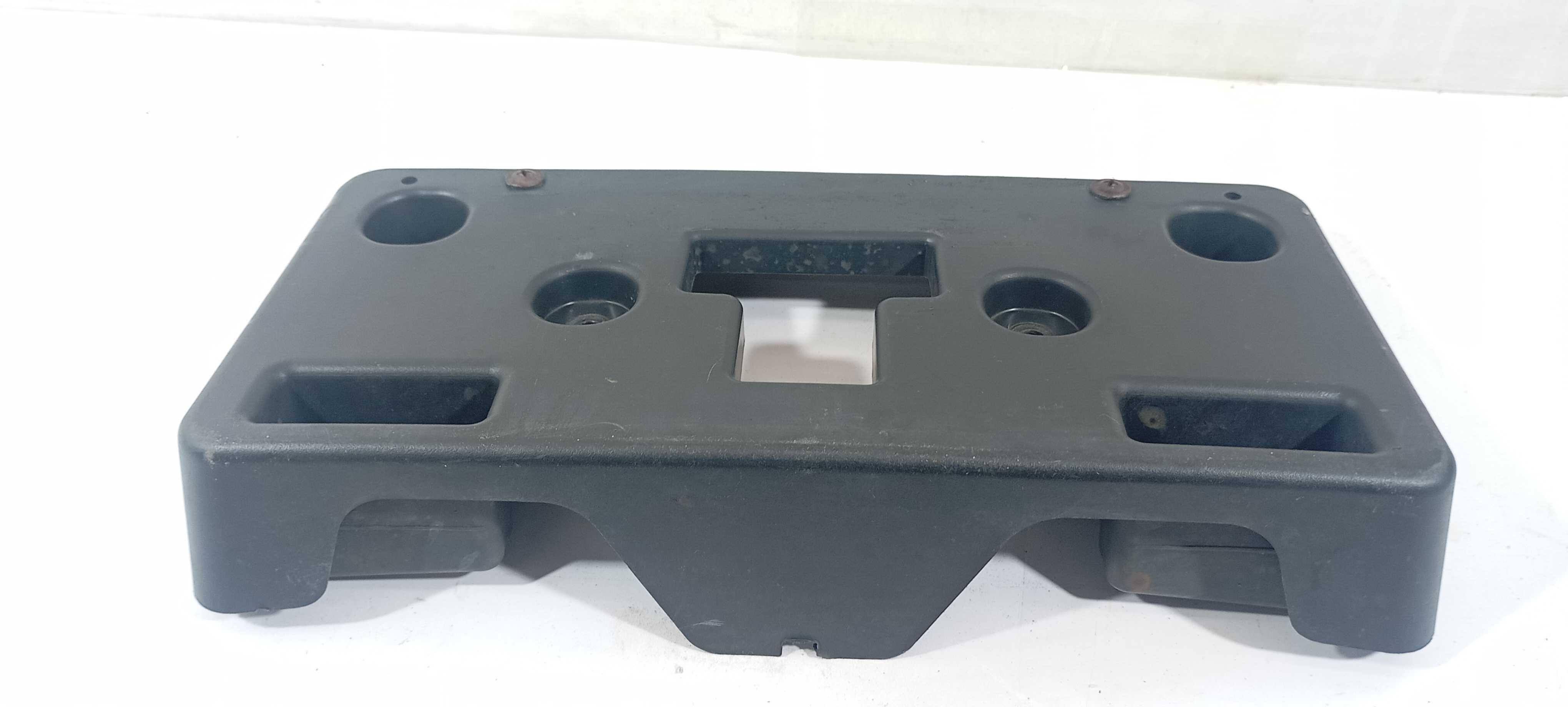 Suporte De Placa Dianteiro Gm Tracker 1.8 2014 25107691 Preto 2