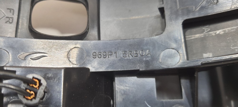 Moldura Trambulador Nissan Kicks Cvt Ano 2019 969p15rb0a 9