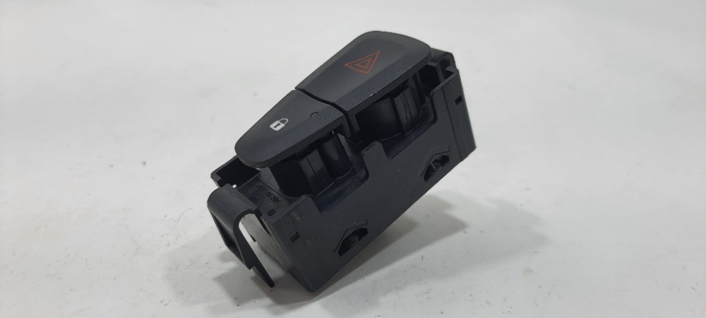 Botão Pisca Alerta Renault Logan Life 2020 252100502rb Preto 6