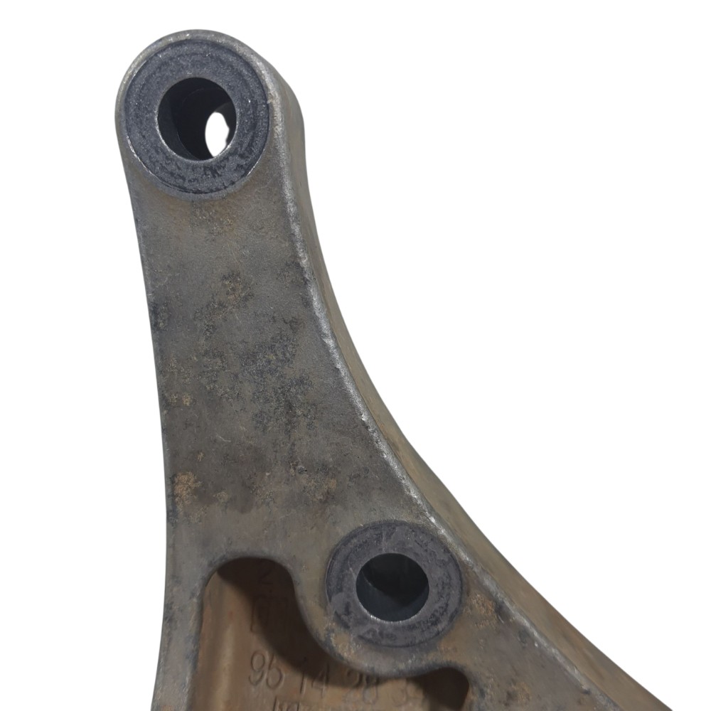 Suporte Inferior Coxim Cambio Gm Tracker Lt 2018 95142834 8