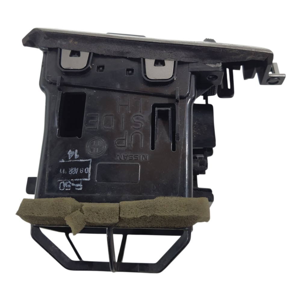 Difusor De Ar Esquerdo Nissan Tiida 2012 68761em10a 2