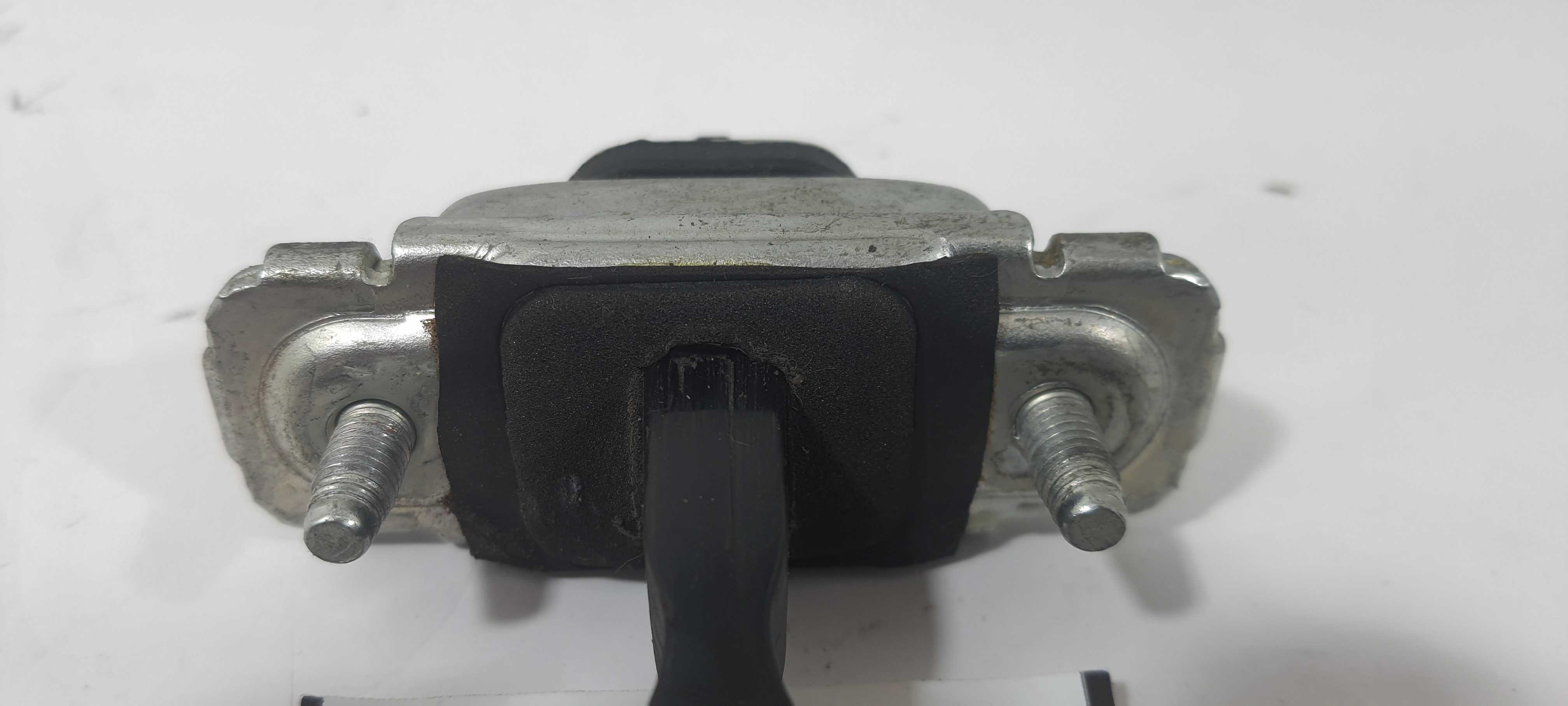 Limitador Porta Traseira D. Gm Onix Activ 1.4 18 52158971 6