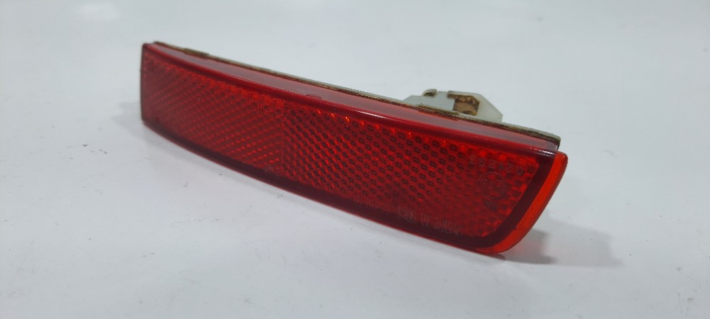 Defletor Traseiro Lado Direito Nissan Kicks 2019 25017849 Vermelho 4