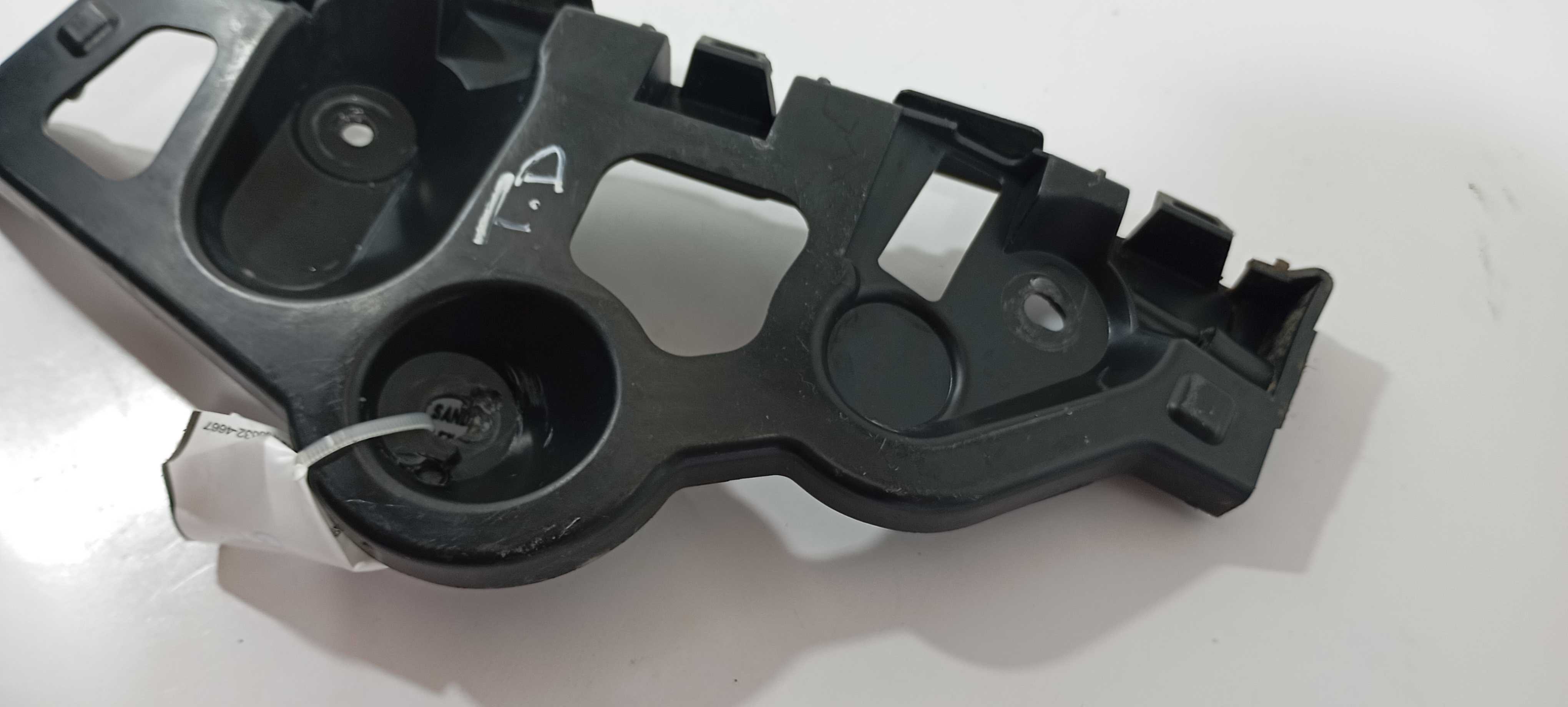 Guia Parachoque Tras Dir Renault Sandero 1.0 2020 821352067 3
