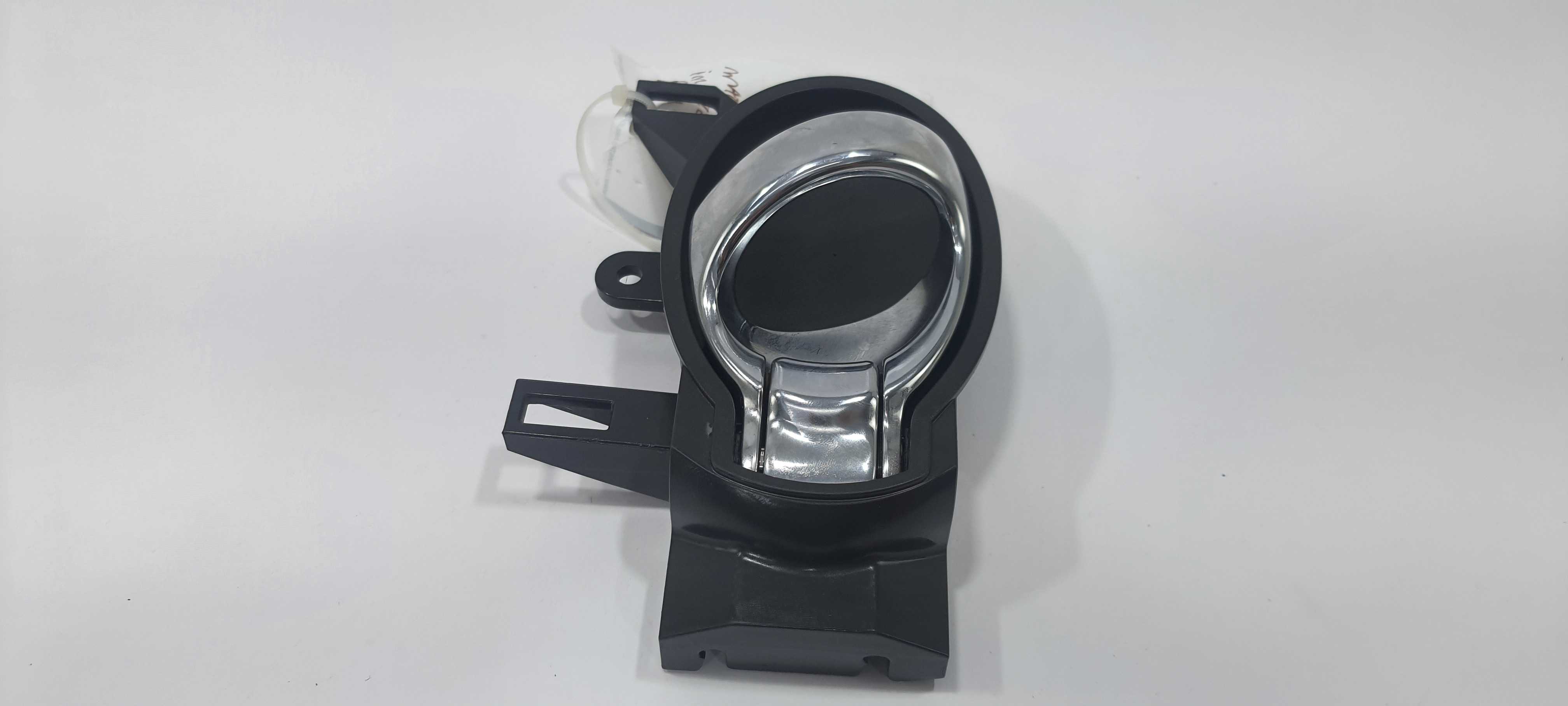 Maçaneta Int Traseira Direita Nissan March Sv 1.0 2016 V2296 Preto/cromado Traseira 1