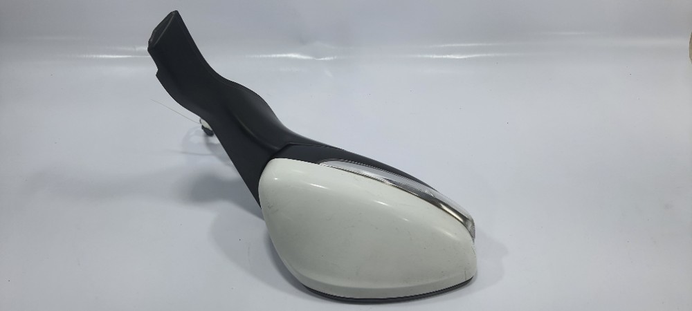 Retrovisor Diteiro Peugeot 208 1.2 2018 E0211047 2