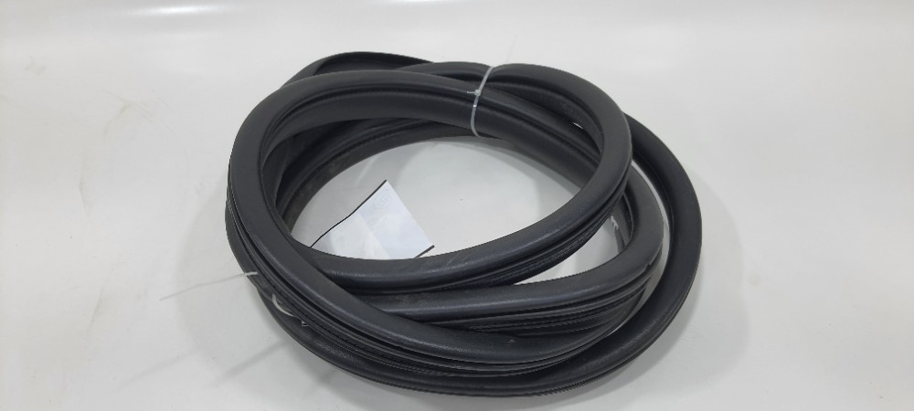 Borracha Porta Dianteira Direita Hyundai Hb20 E 3105364 2021 Preto