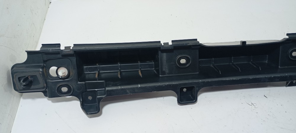 Guia Central Parachoque Traseiro Ford Ka 1.0 2020 J7bb17b861 2
