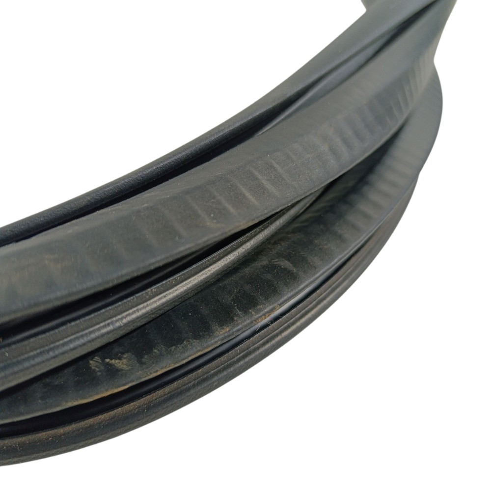 Borracha Traseira Esquerda Peugeot 208 Ano 2024 9823194980 6