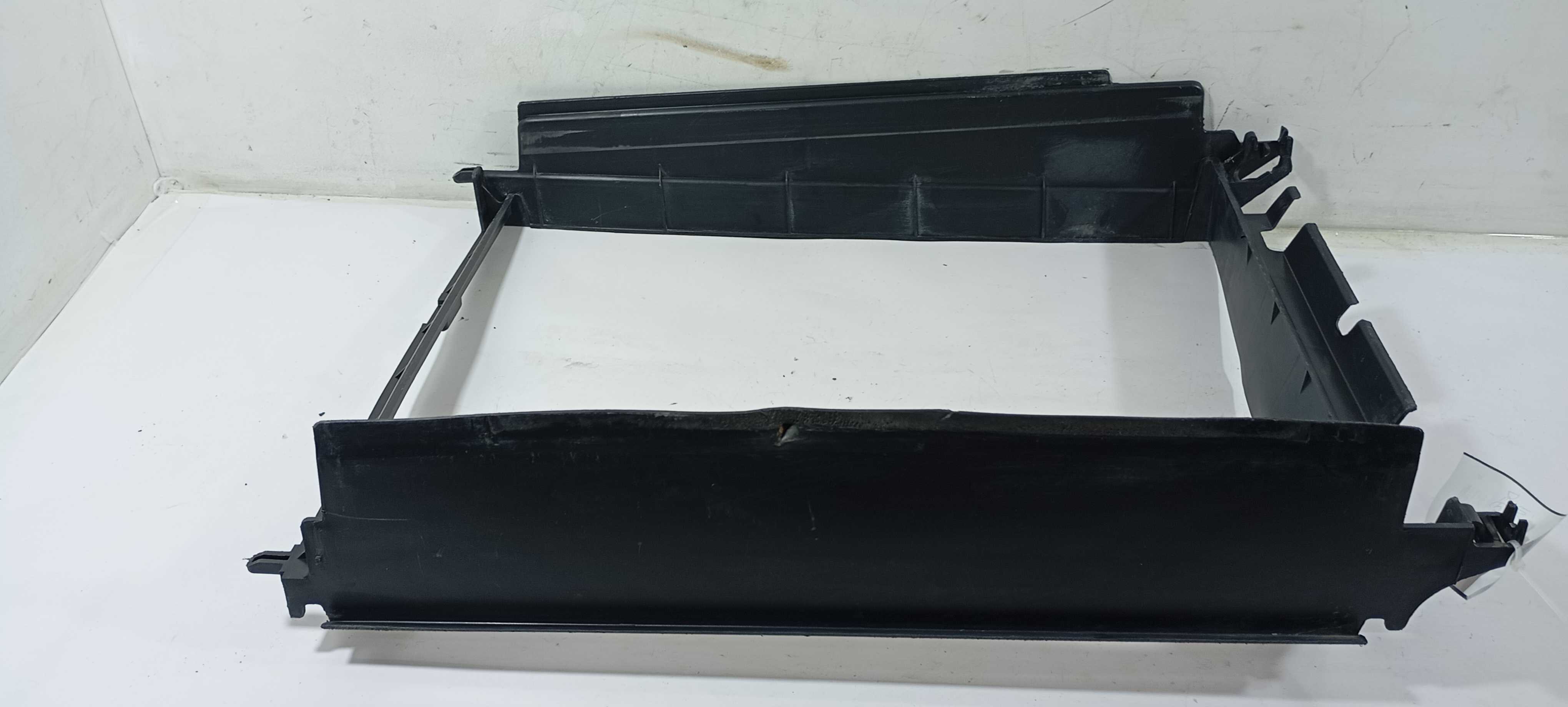 Defletor Radiador Renault Sandero 1.0 2020 215593158r 5