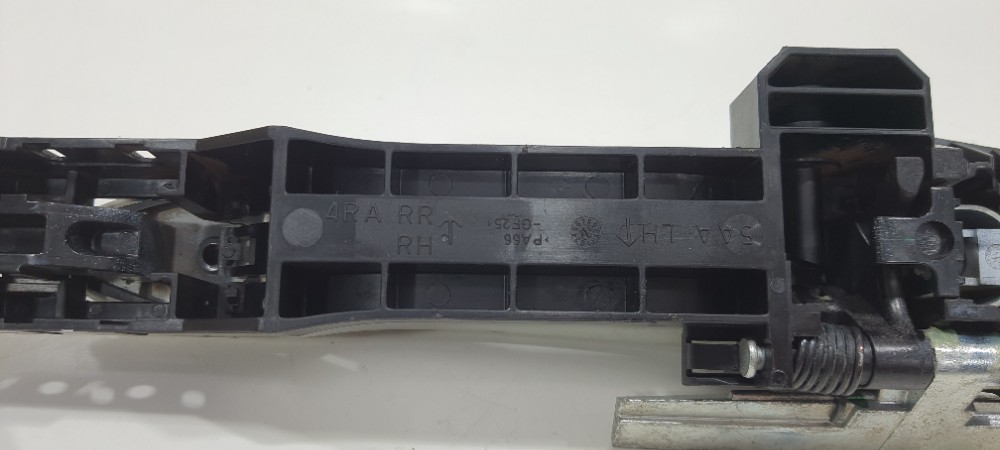 Maçaneta Externa Traseira Esquerda Nissan Kicks 2019 Pa66gf2 Branco Traseira 4