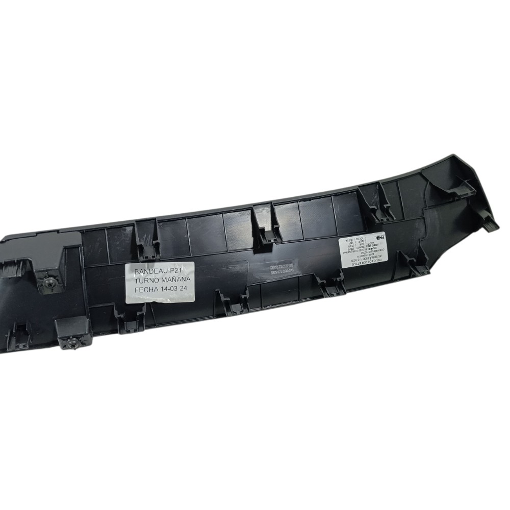 Moldura painel Peugeot 208 ano 2024 9848213480 3