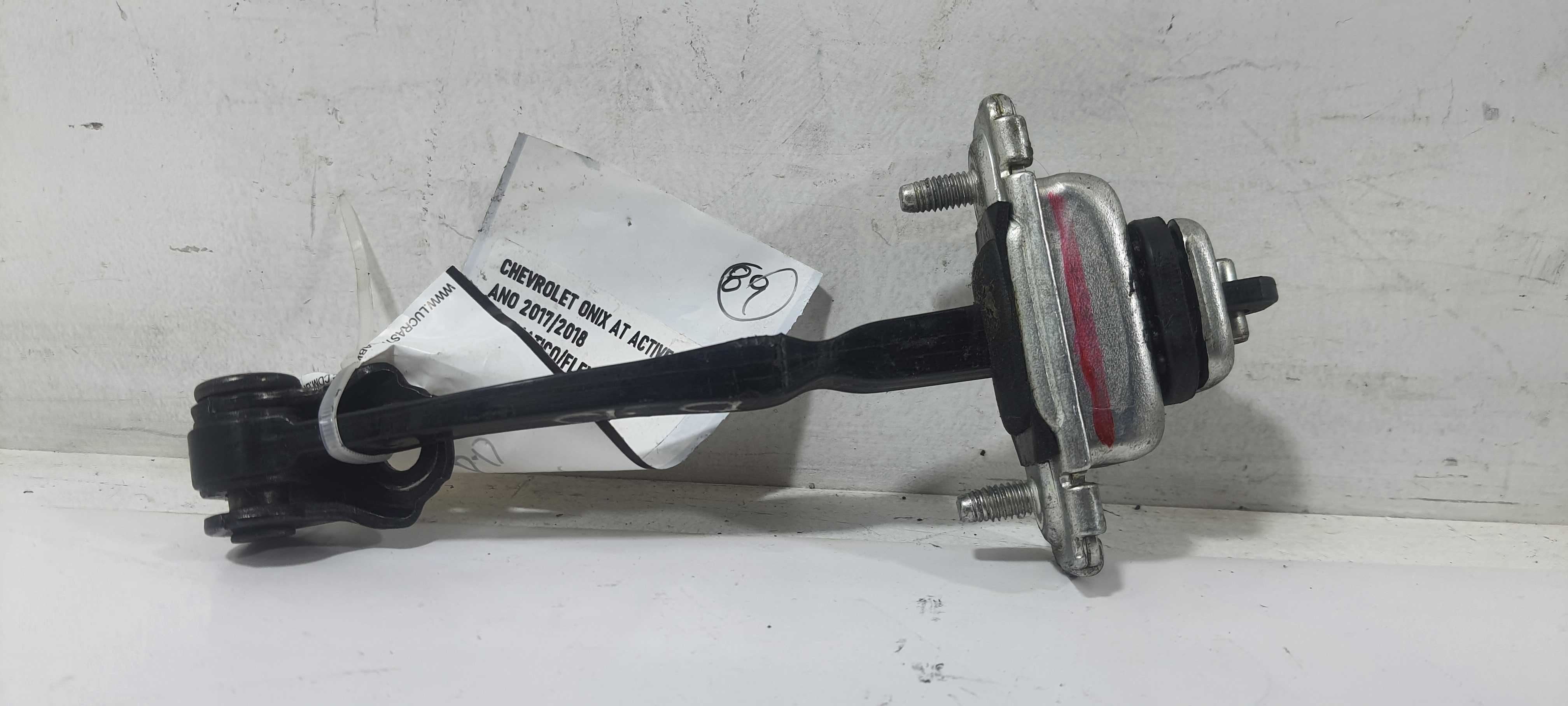 Limitador Porta Dianteiro D. Gm Onix Activ 1.4 18 52158971 2