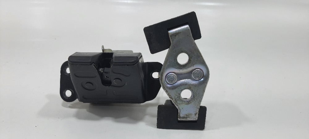 Fechadura Porta Malas Hyundai Ix35 2.0 Ano 2012 812302s000 6