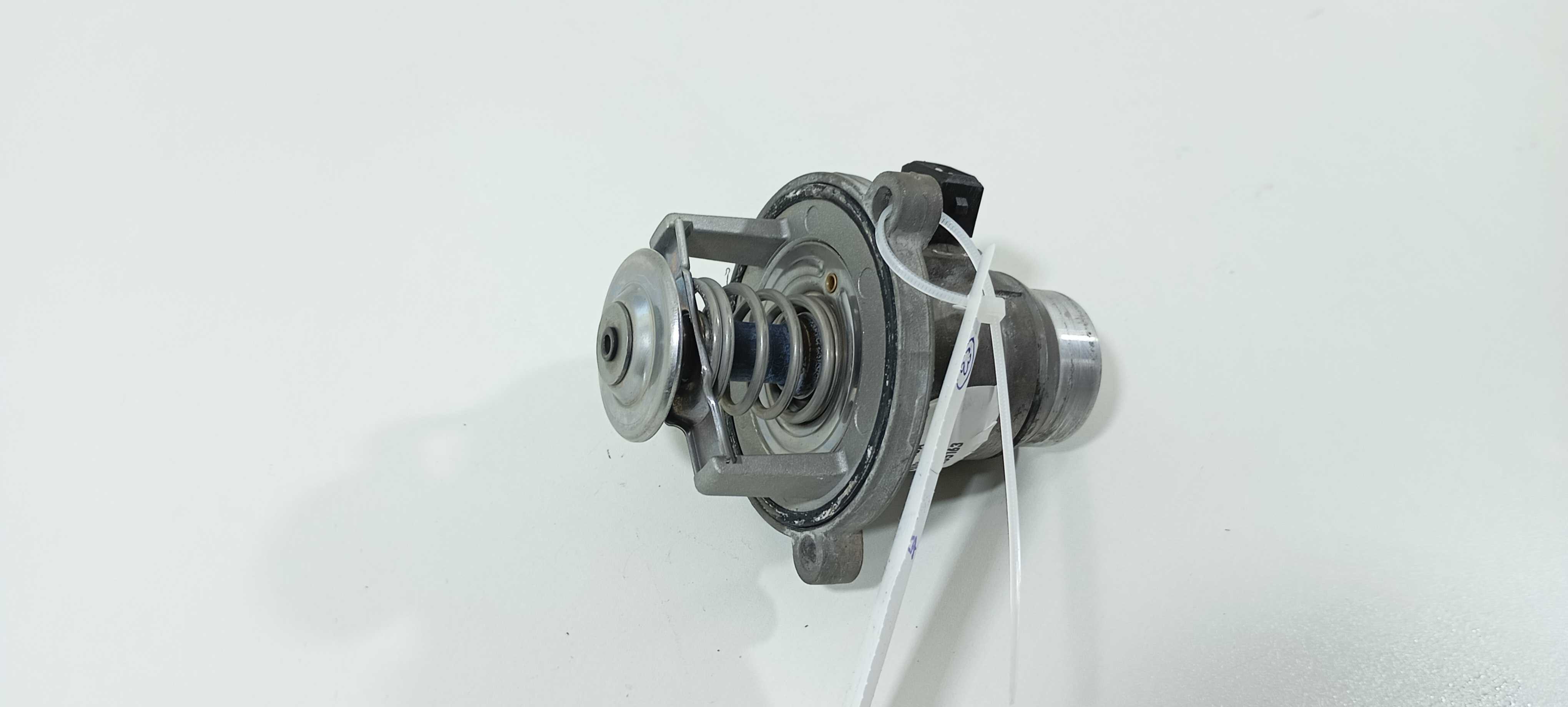 Valvula Termostática Bmw X6 Xdrive Biturbo 2010 4.4 V2276 4