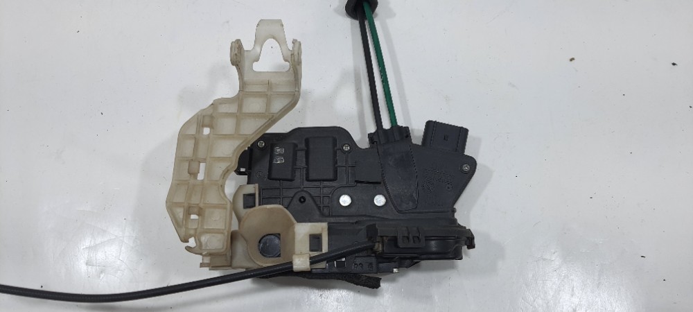 Fechadura Dianteira Direita Kia Sorento 2.4 2012 813202p020 8