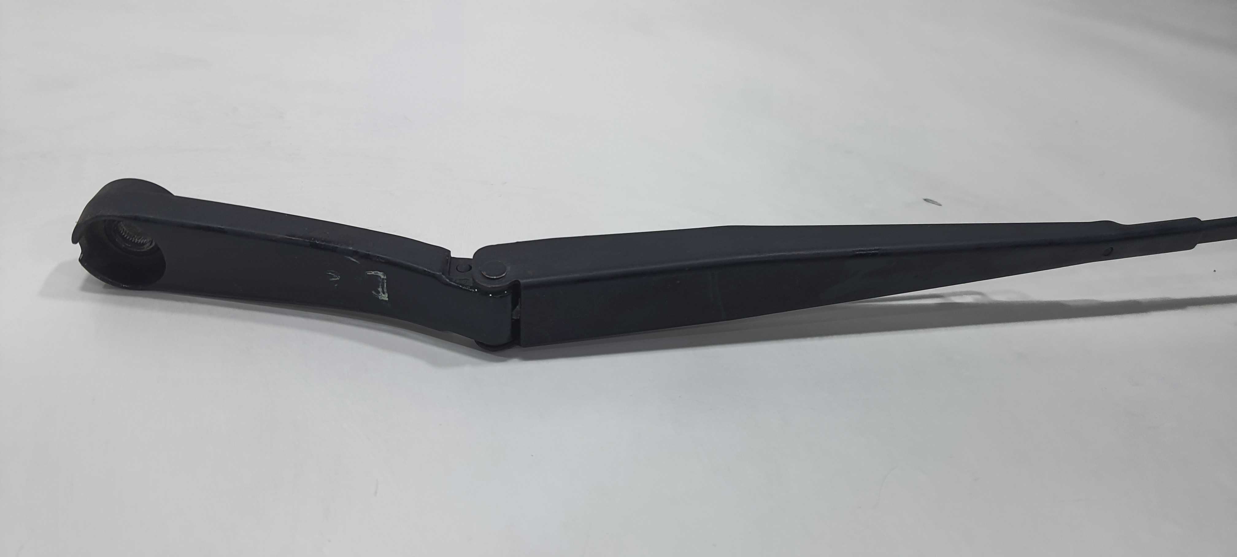 Braço Limpador Direito Ford Ka Hatch 1.0 2020 E3b517b589ae Direito 2