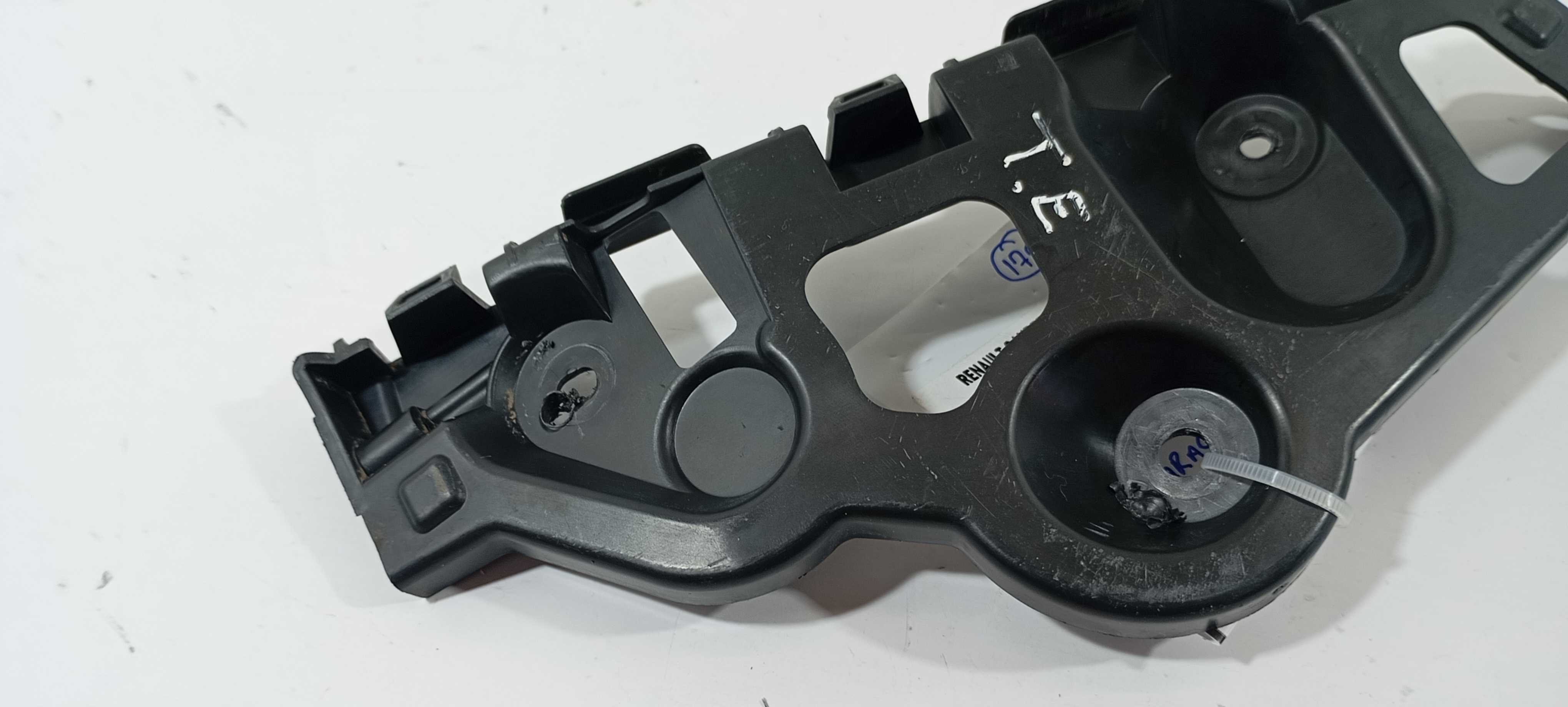 Guia Parachoque Tras Esq Renault Sandero 1.0 2020 821352066 4