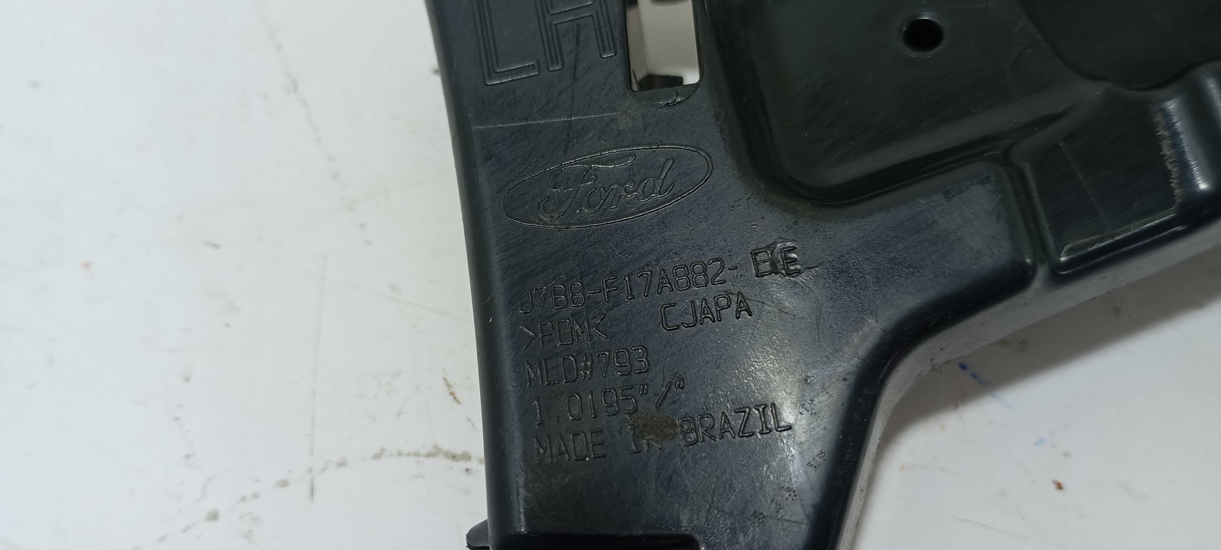 Guia Parachoque Traseiro Esquerdo Ford Ka 2020 J7bbf17a882 5