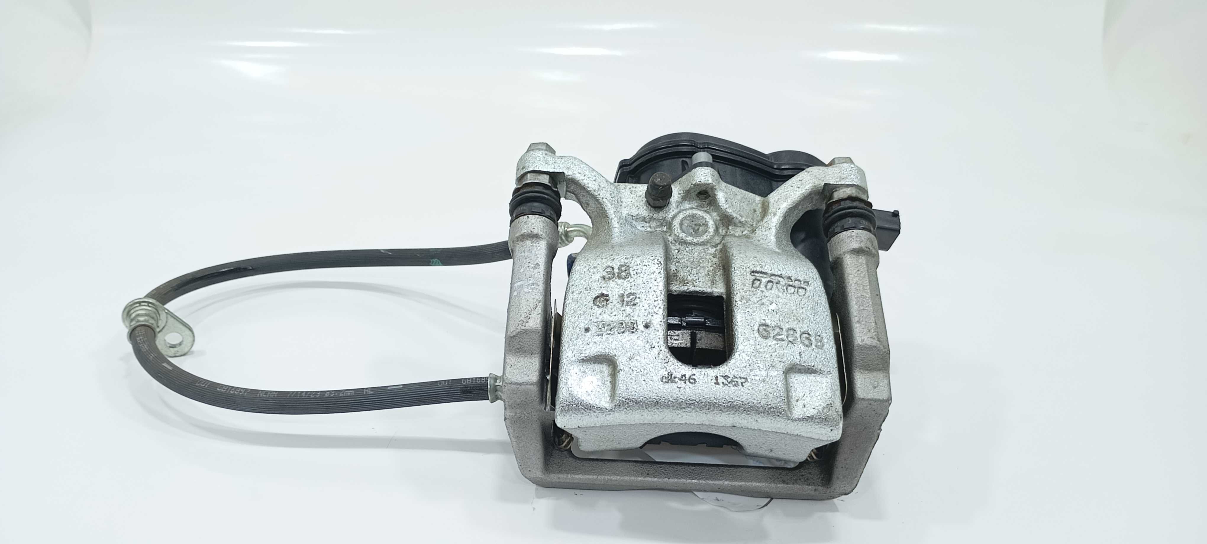Cavalete Traseiro Esquerdo Honda Hr-v Hs 1.5 2024 Auto V2280 2