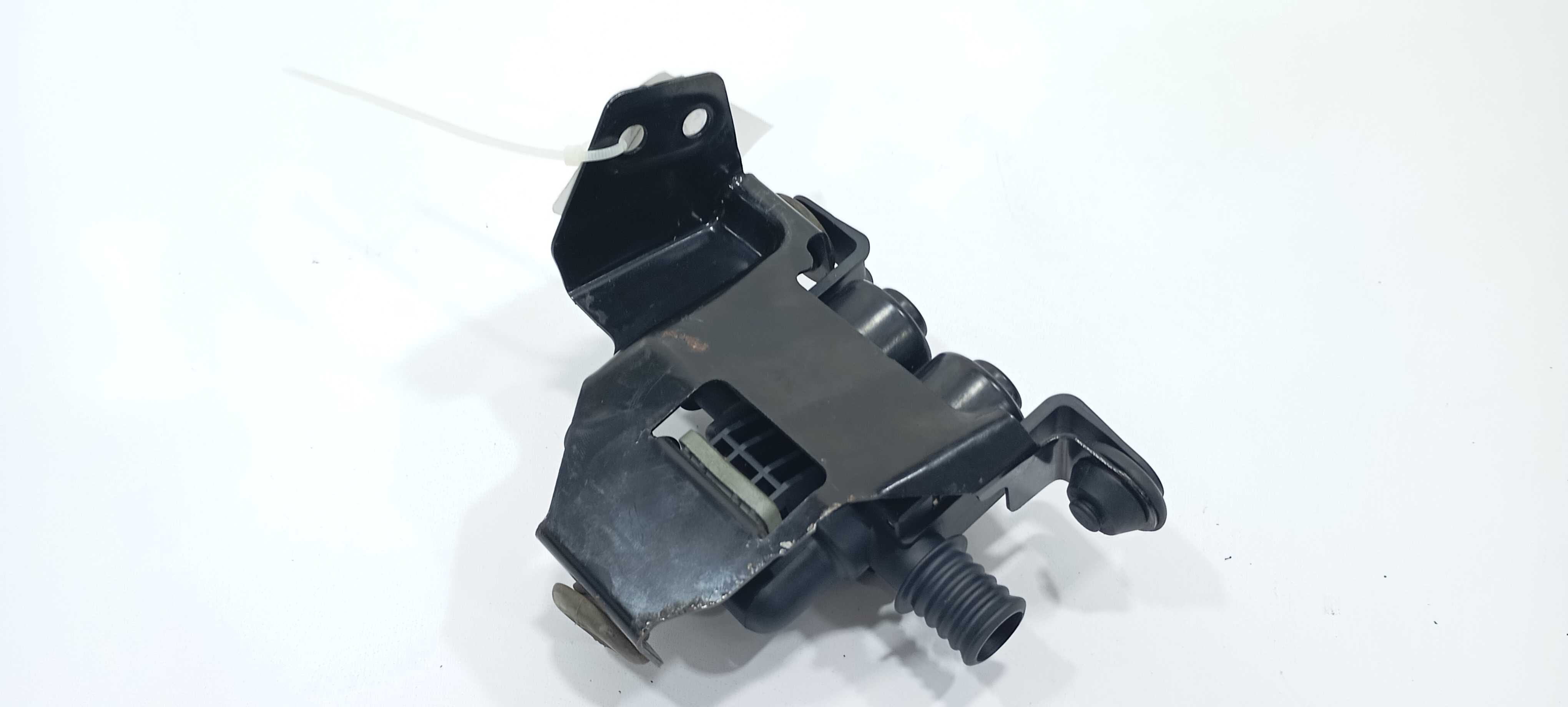 Valvula Agua Auxiliar Bmw X6 Xdrive 2010 4.4 Biturbo V2276 5