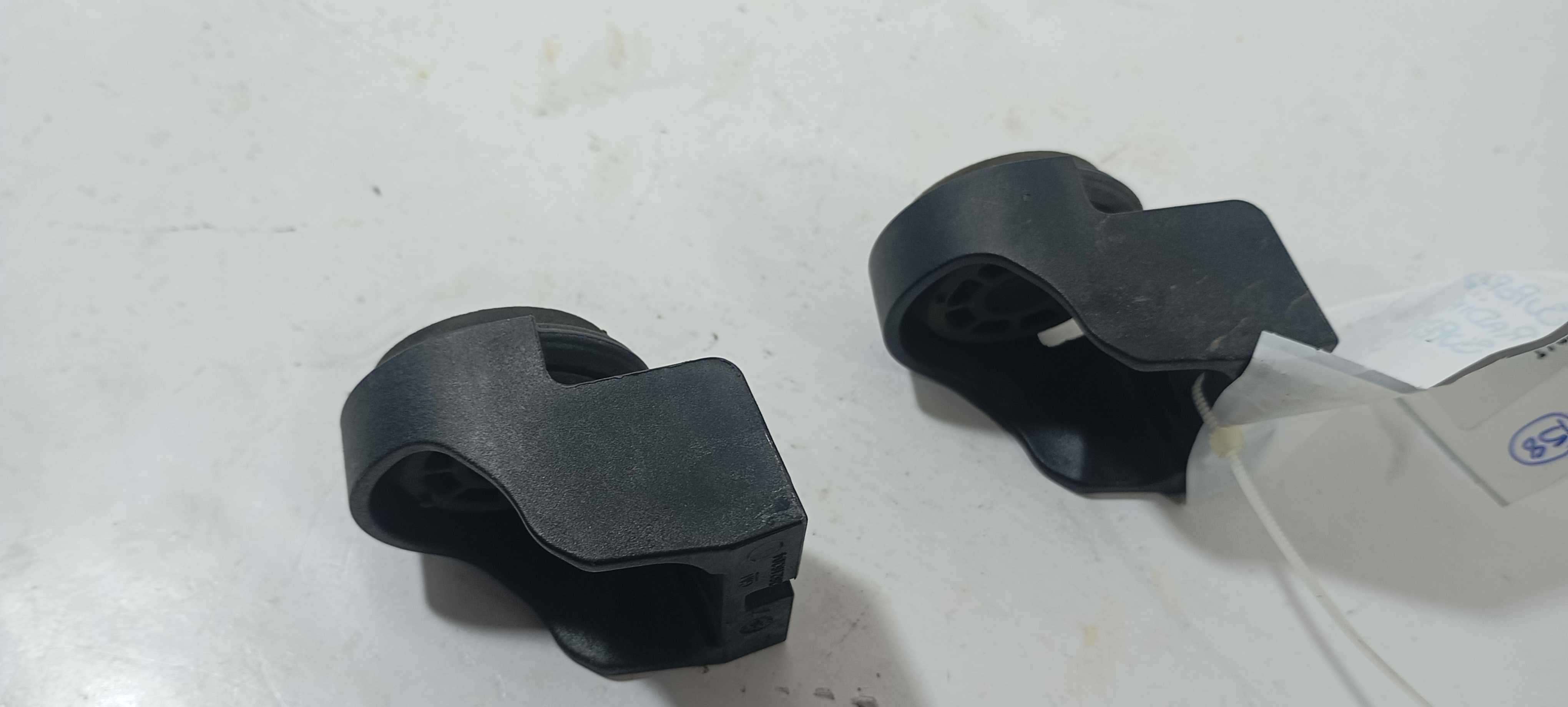 Suportes Radiador Superior Gm Tracker Lt 2024 26216304 3