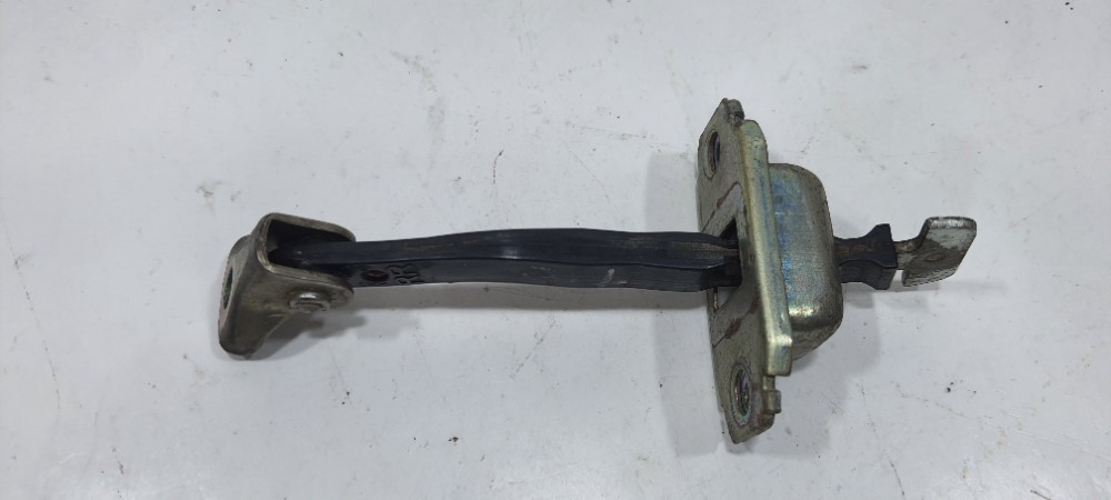 Limitador Porta Traseira Esquerda Nissan March S 1.0 2019 1