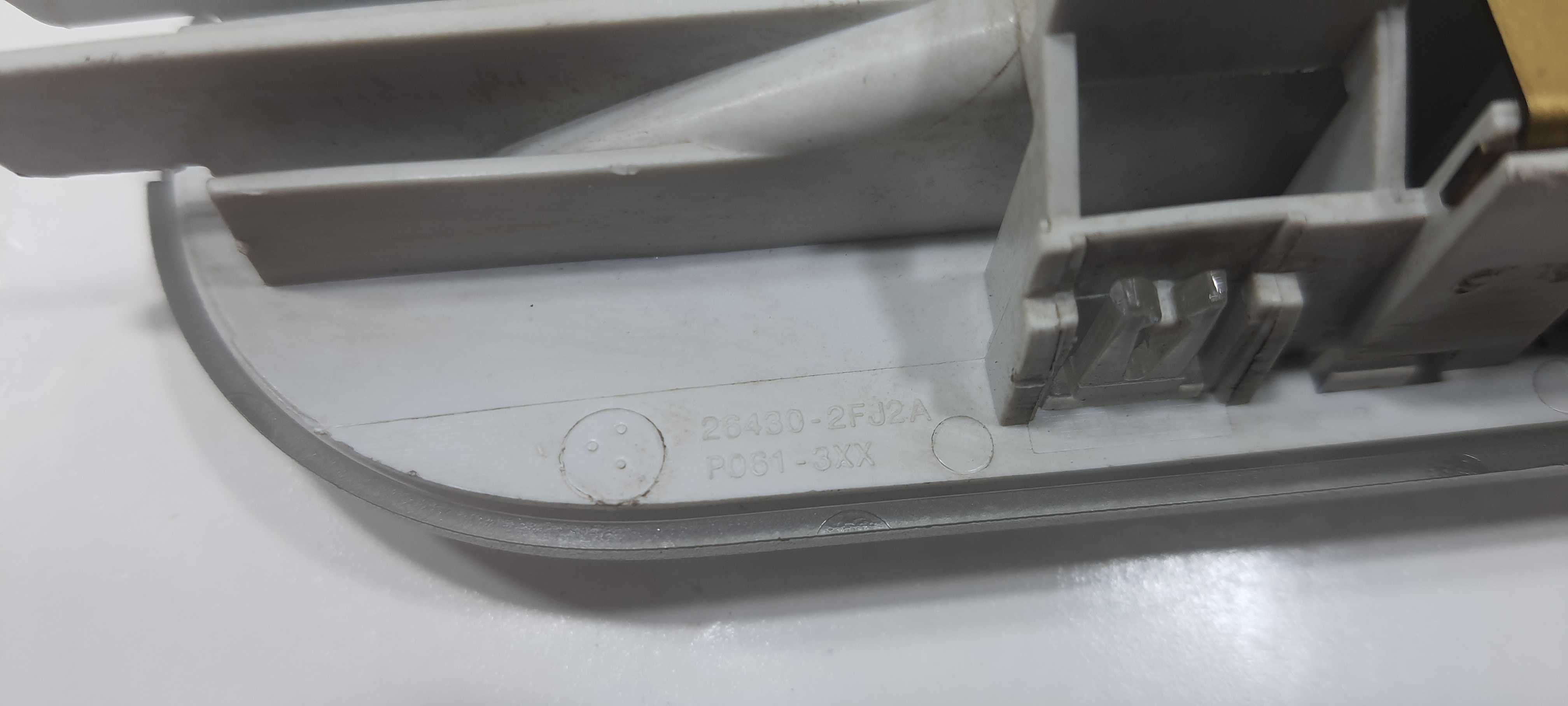 Luz  Teto Nissan March Sv 1.0 2016 264302fj2a 3