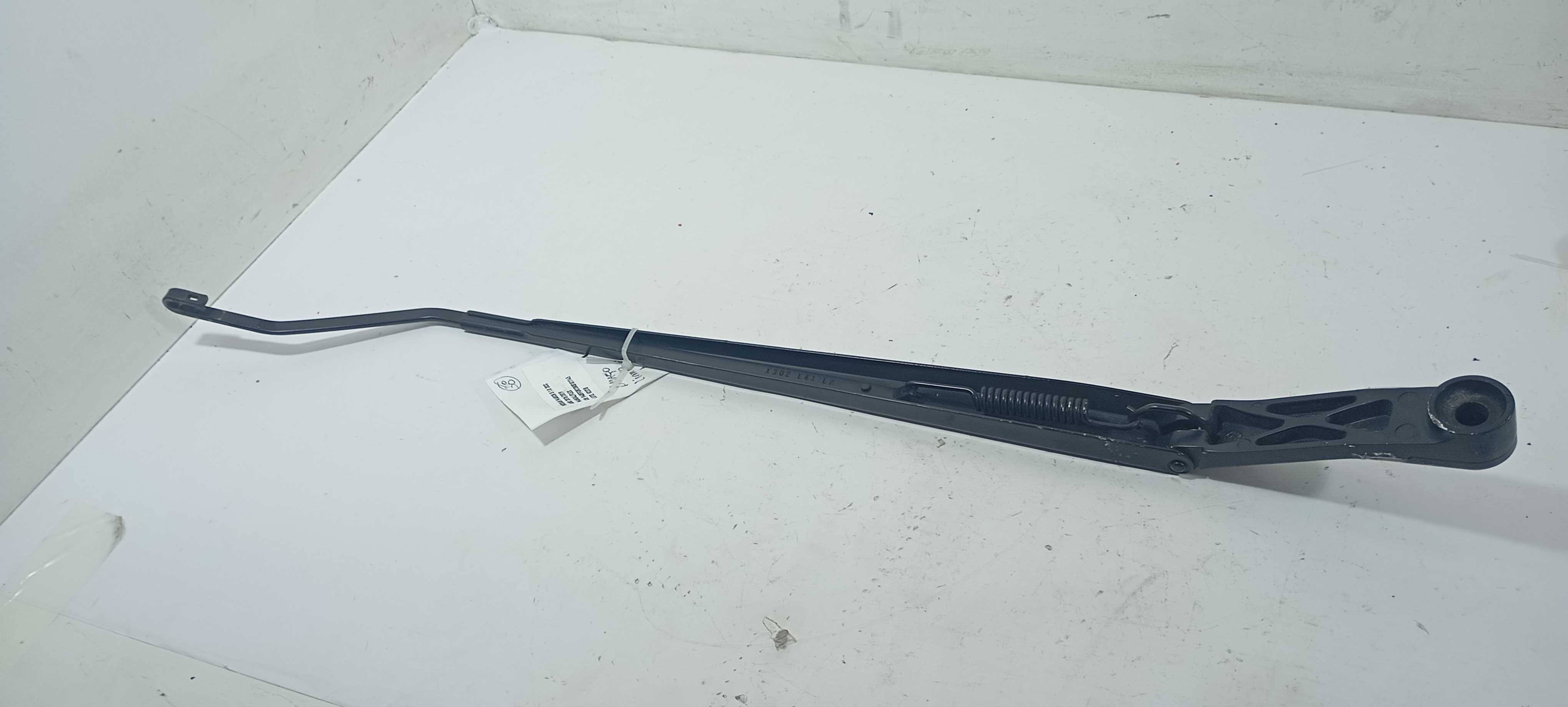 Braço Limpador Direito Nissan March 1.0 2019 I302e41la Direito 2