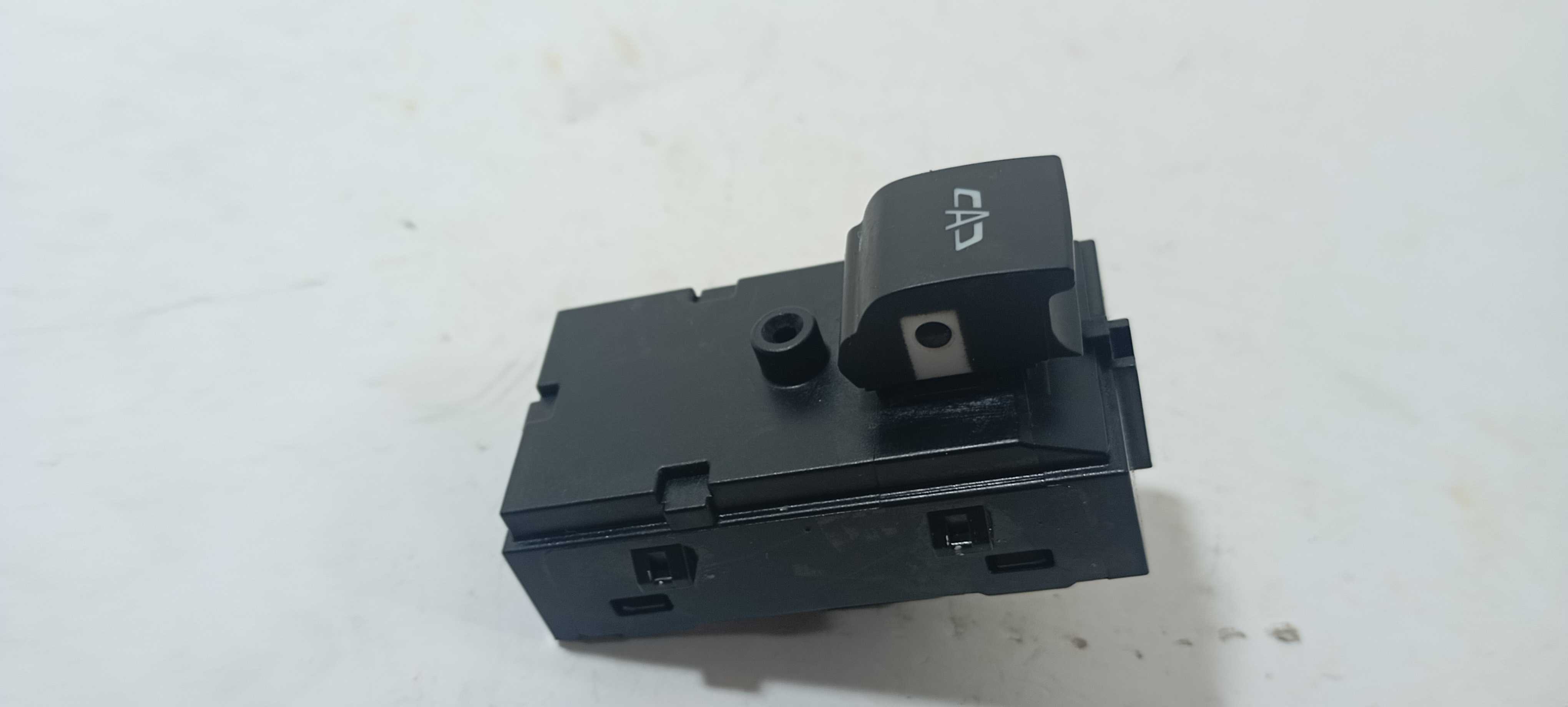 Botão Vidro Dianteiro Direito Gm Tracker Lt 2024 26211284 1