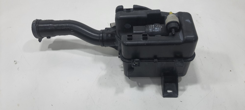 Reservatorio Agua Parabrisa Gm Onix Activ 1.4 2018 52106357 2