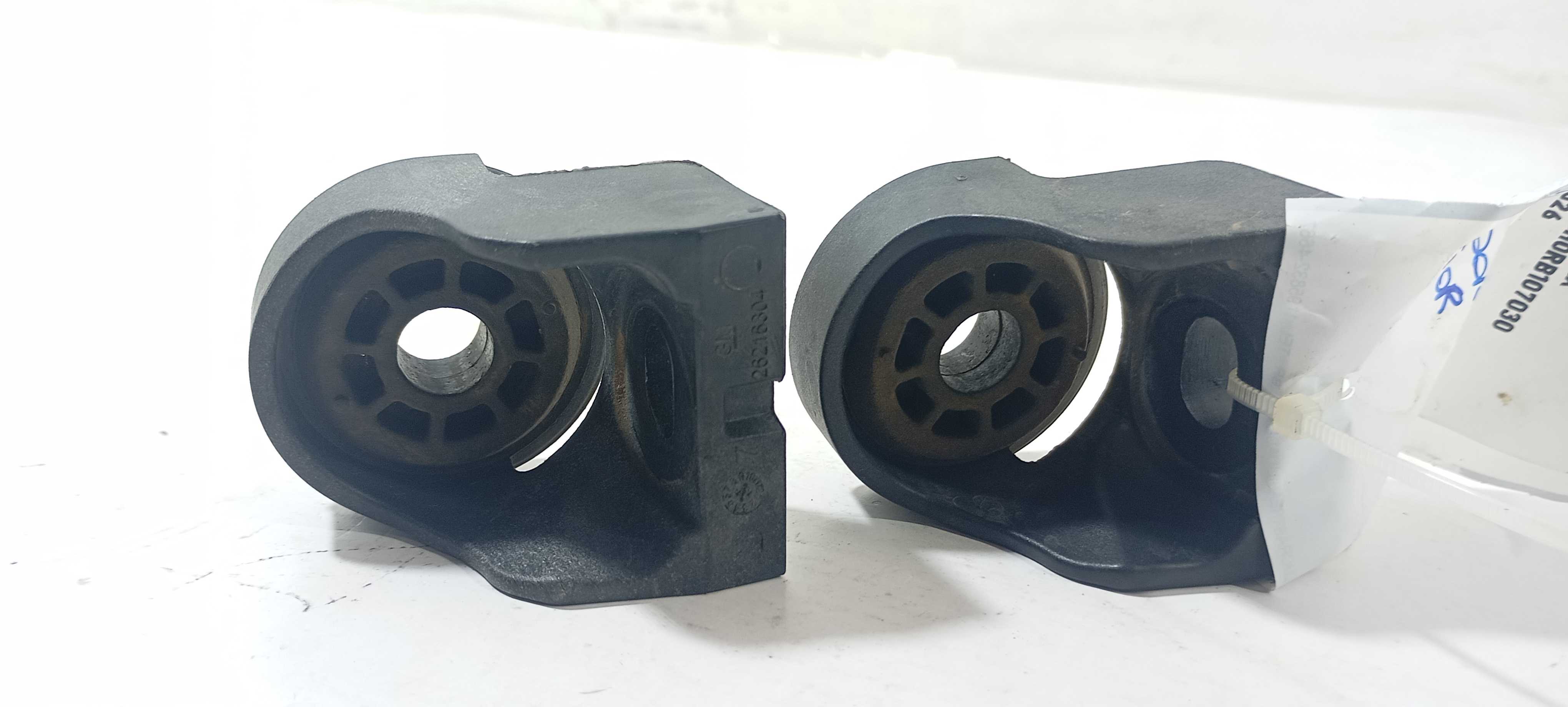 Suportes Radiador Superior Gm Tracker Lt 2024 26216304 4
